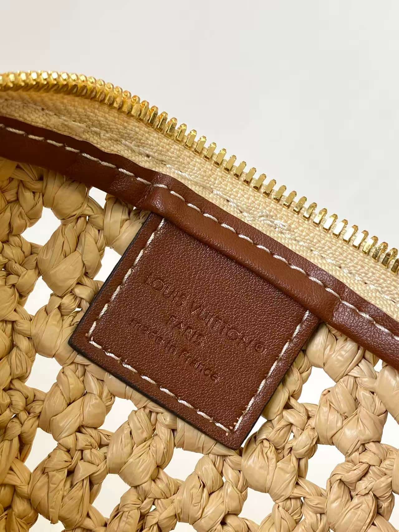 Louis Vuitton Hills Pochette Natural Tan Raffia M14304 High