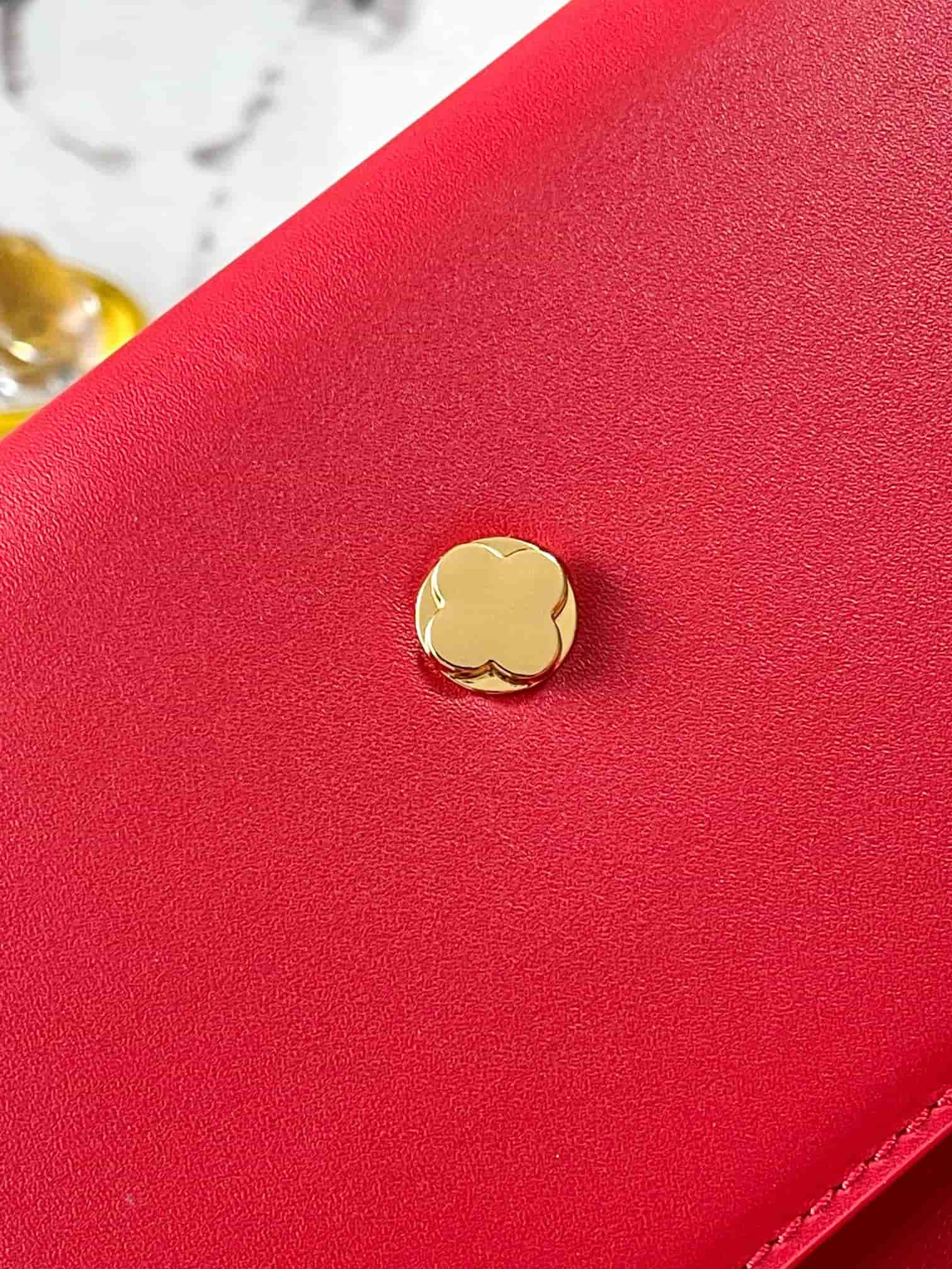 Louis Vuitton Wallet On Chain Capucines Calf Leather M12405 Lipstick Red Top