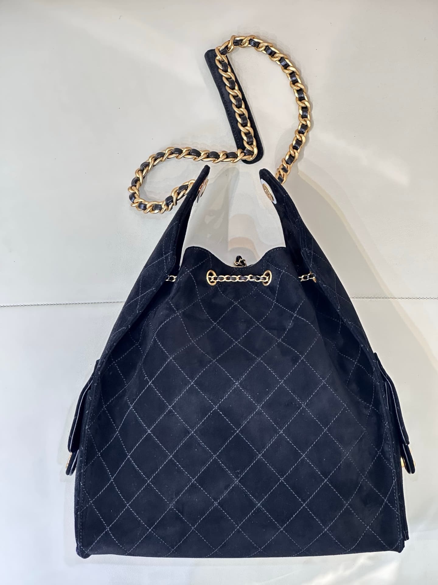 Chanel 25 Medium Hobo handbag AS5311 Suede &Gold-tone Metal Black TOP