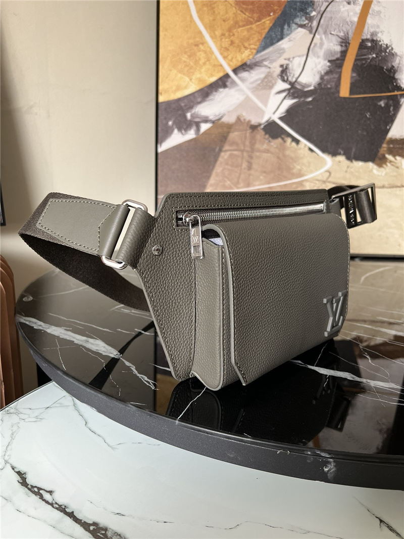 LV Aerogram Slingbag grained calf Kahki High
