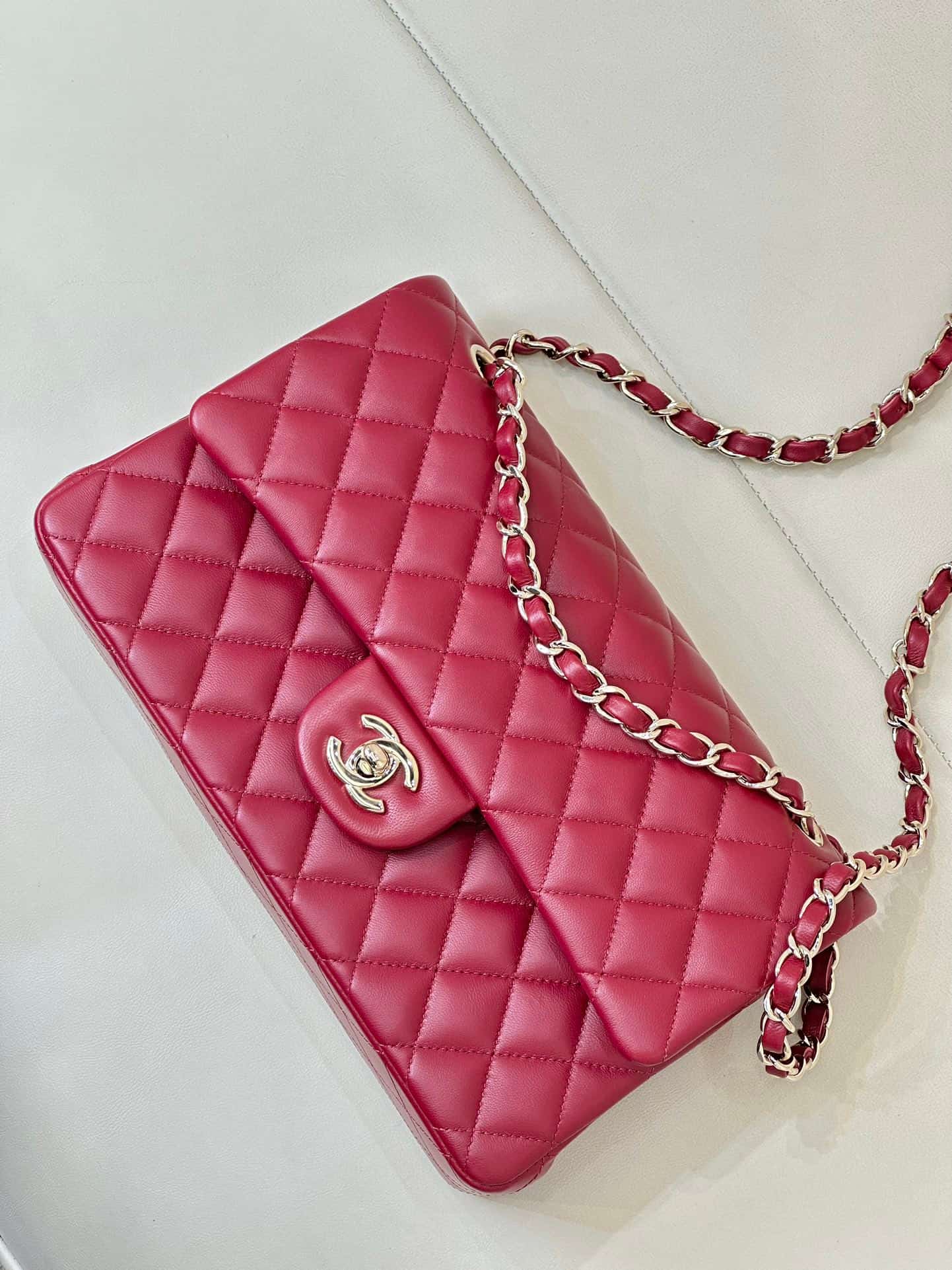 Chanel Medium CLASSIC HANDBAG Lambskin Gold-Tone Metal Burgundy TOP