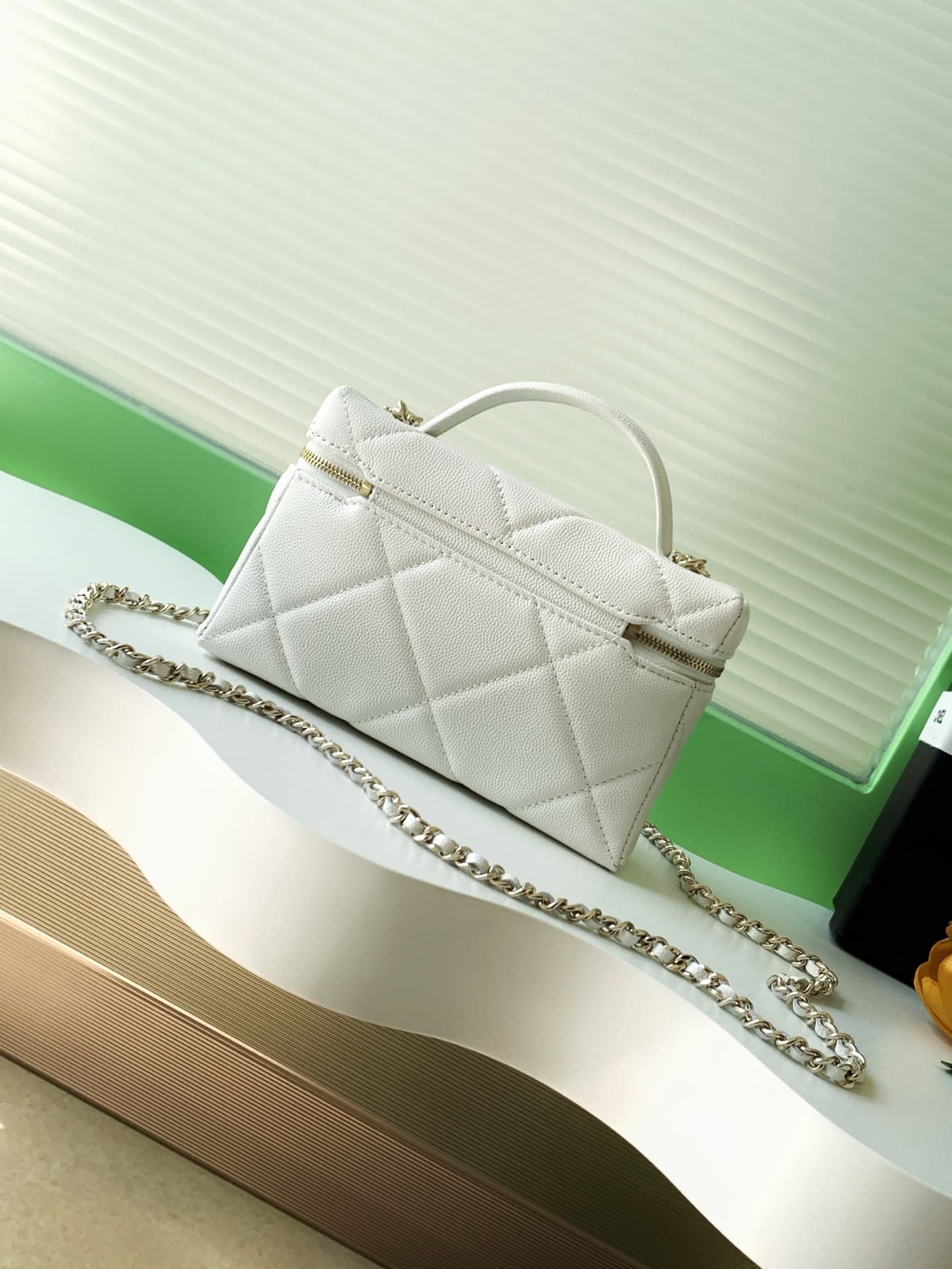 Chanel Vanity with Chain Grained Shiny Calfskin & Gold-Tone Metal White AP4936 A