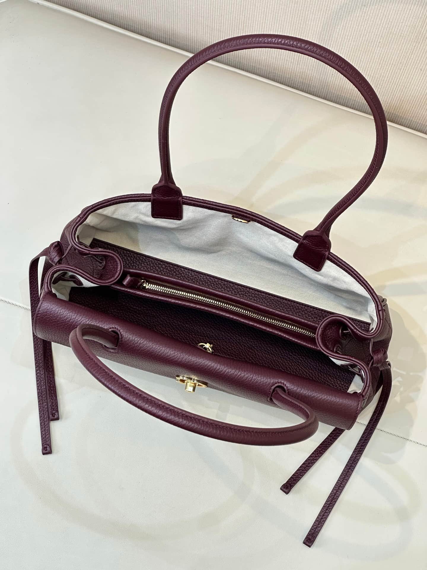 Chanel SMALL SHOPPING BAG Grained Calfskin & Gold-Tone Metal Dark Burgundy AS6288 TOP