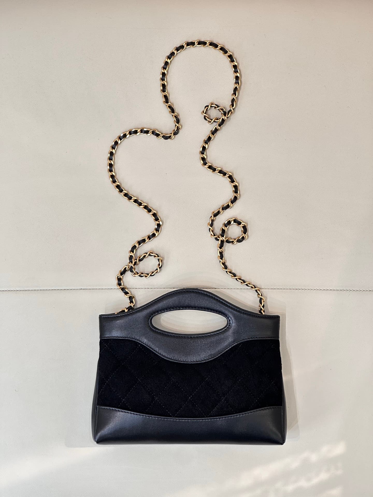 Chanel Clutch with chain Suede & Gold-Tone Metal AP3656 Black TOP
