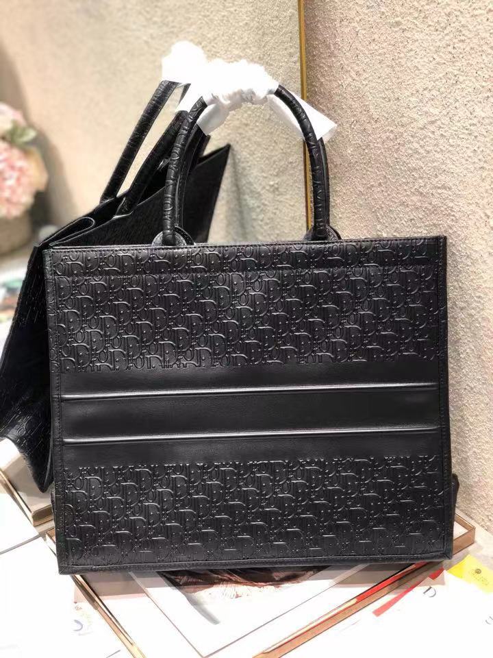LARGE Dior BOOK TOTE Dior Oblique Embossed Calfskin High