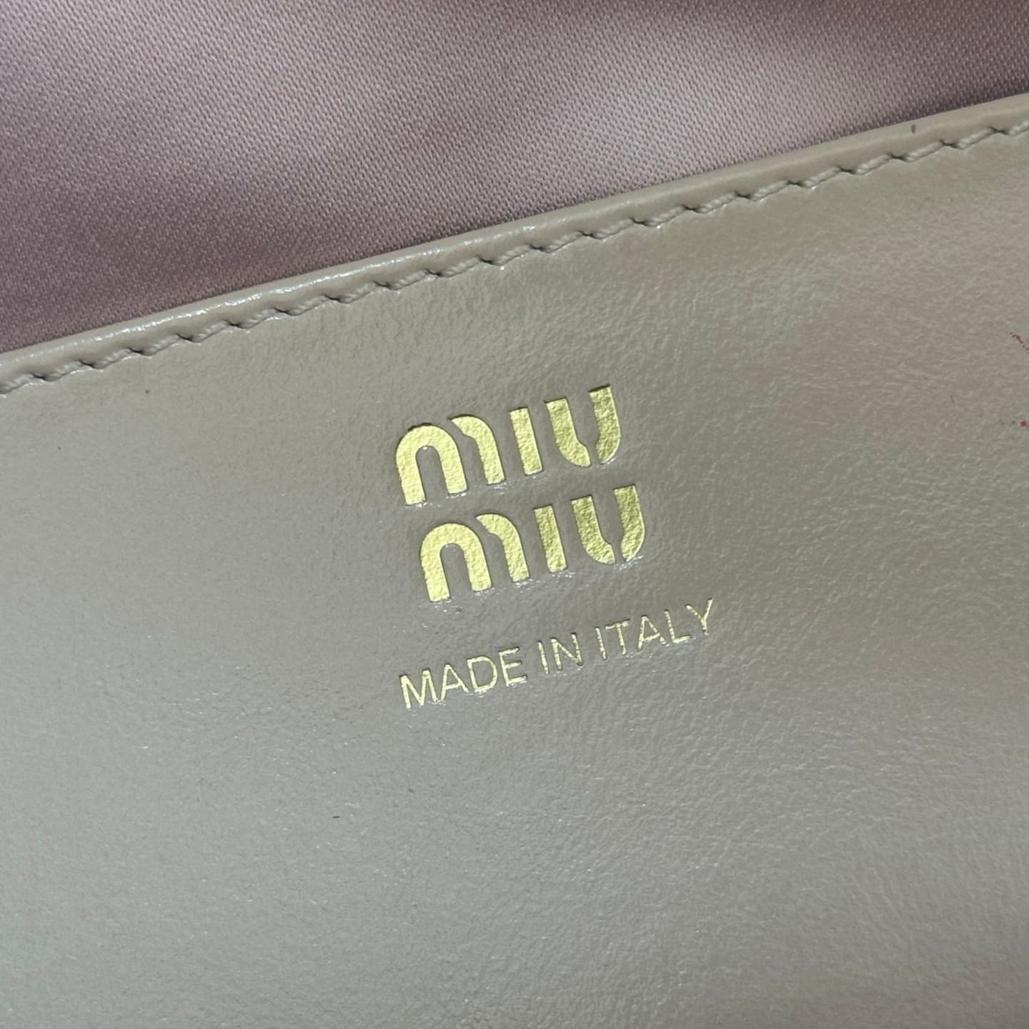 Miu Miu Caprice leather clutch 5BF131 Powder Pink TOP
