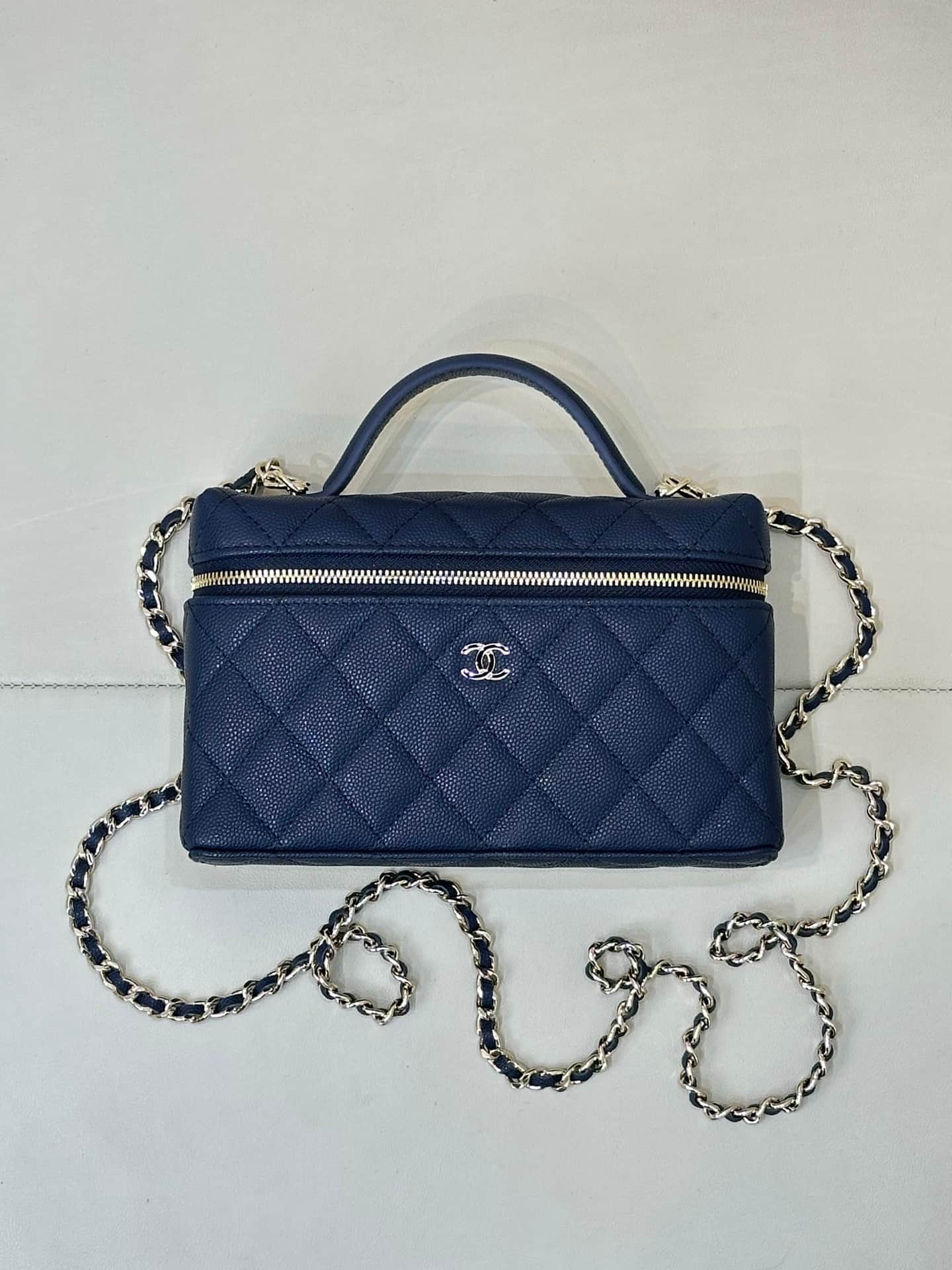 Chanel Classic Vanity with Chain Grained Calfskin & Gold-Tone Metal Dark Blue AP4385 TOP