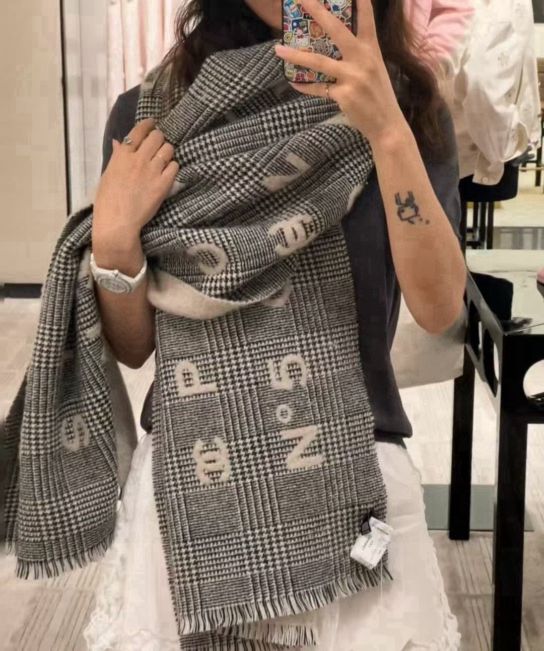 Chanel Coco cashmere scarf
