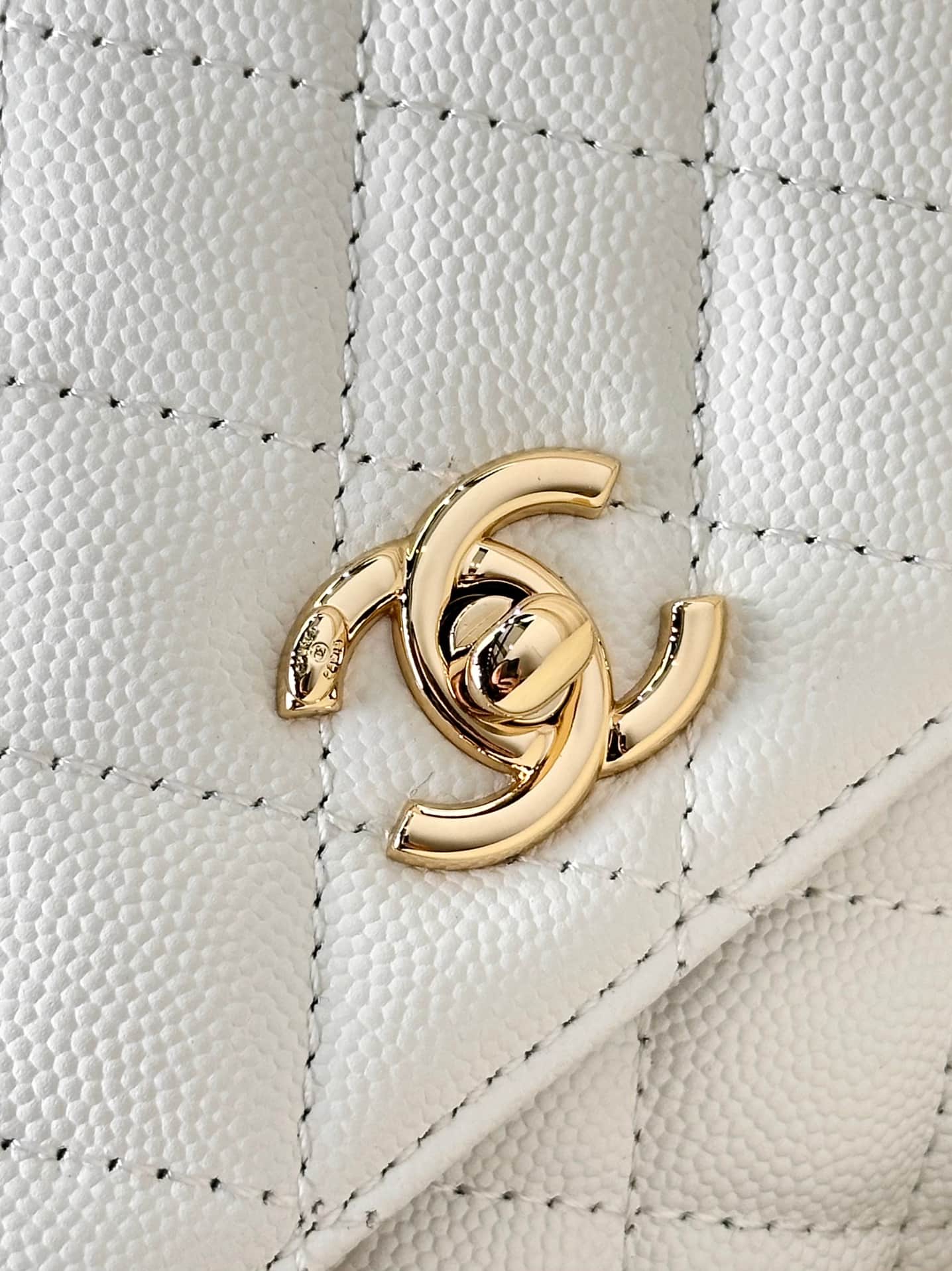 FLAP BAG WITH TOP HANDLE Grained Calfskin & Gold-Tone Metal A92990 White  TOP