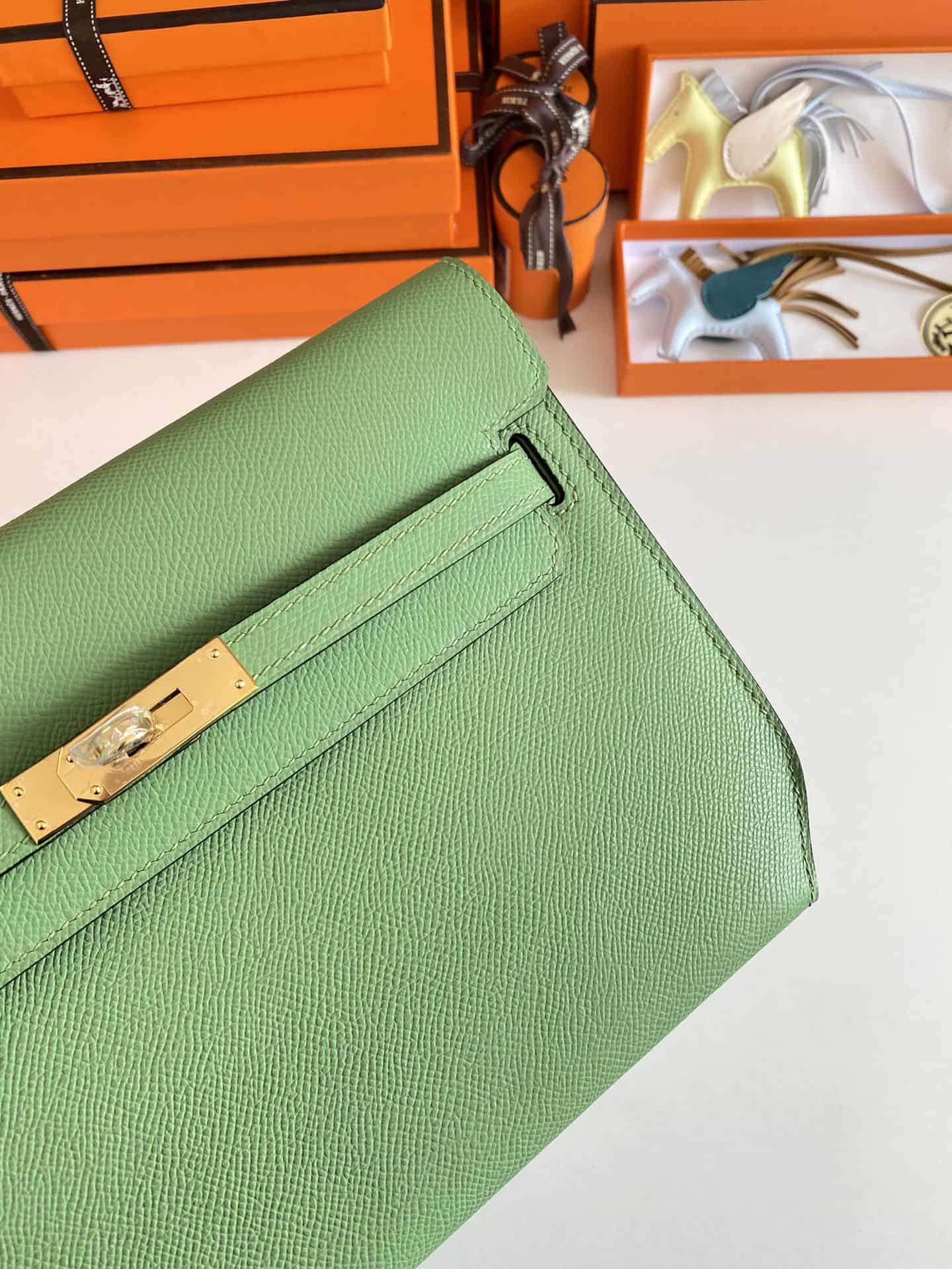 Hermes Kelly Depeches 25 Pouch Epsom Leather Vert Criquet WAX High