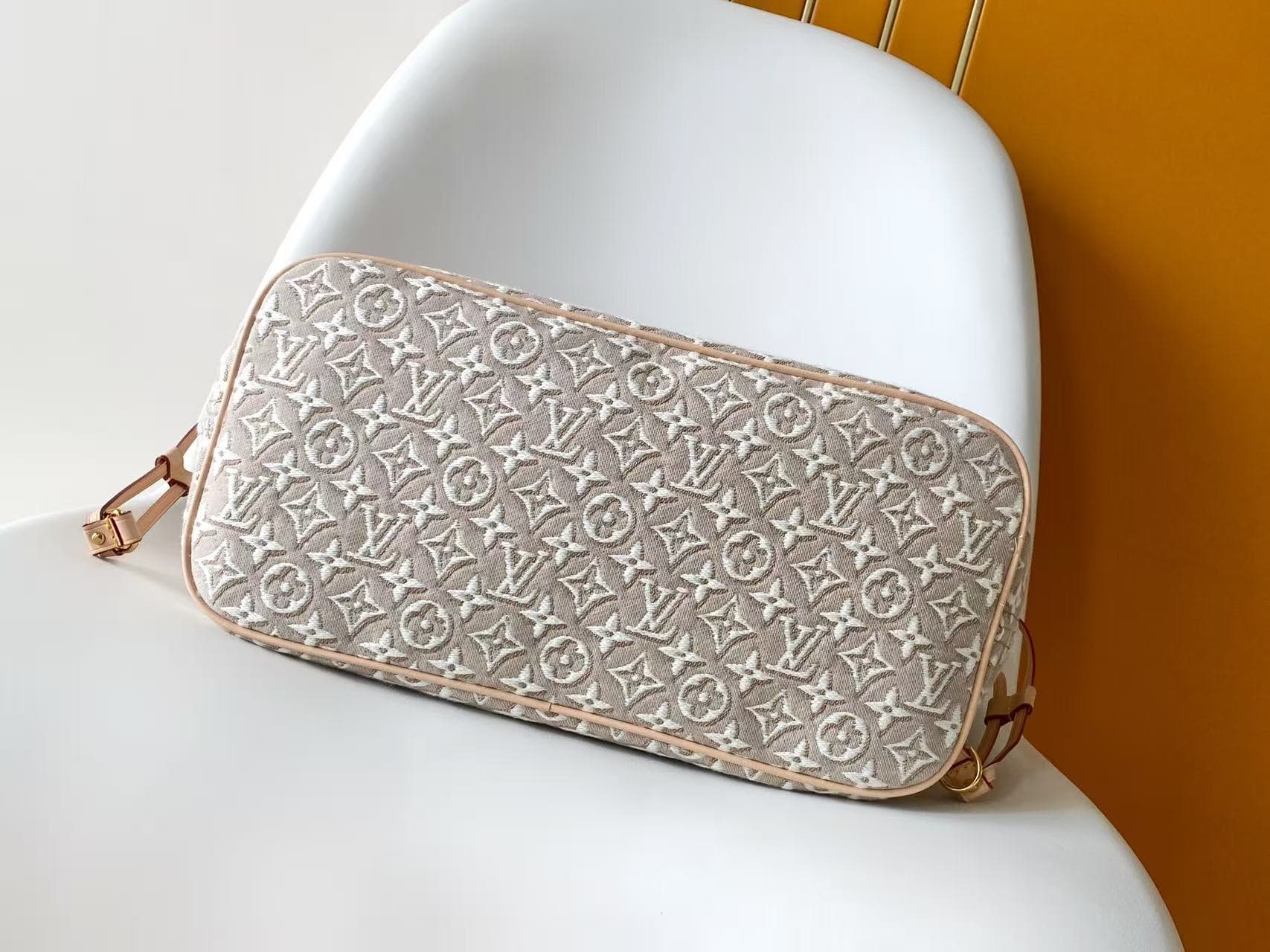 Louis Vuitton Neverfull MM Monogram Emblème Peuplier M2A381 High