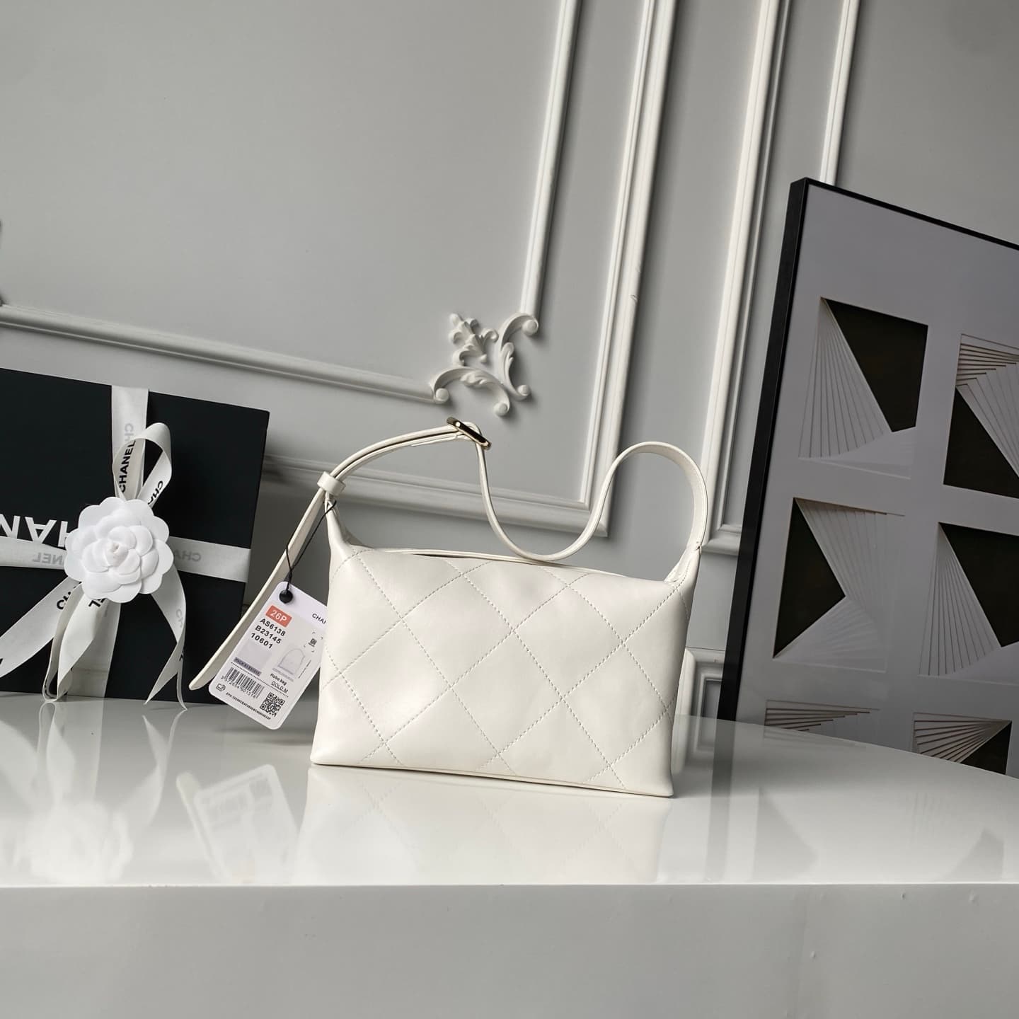 Chanel Hobo Handbag Shiny Lambskin & Gold-Tone Metal AS6138 White High