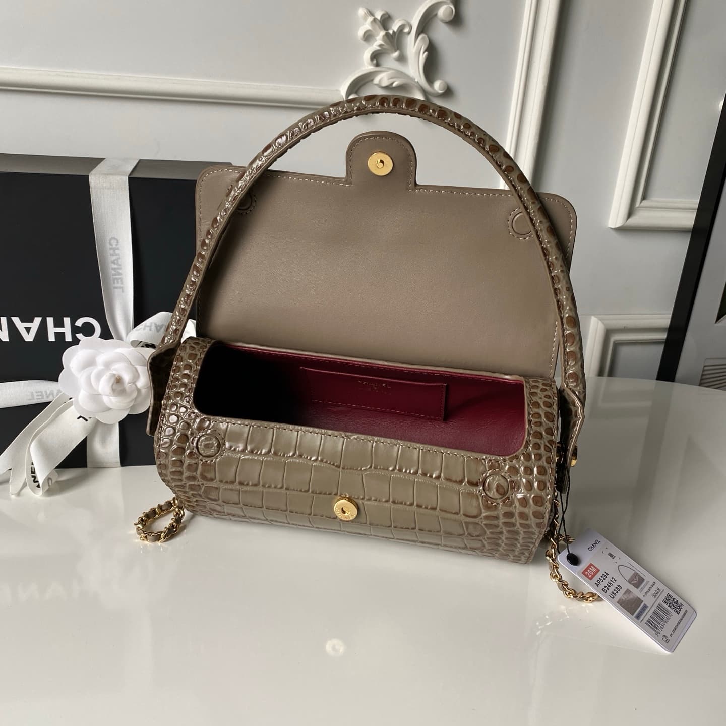 Chanel Clutch with chain Crocodile Embossed Calfskin & Gold-Tone Metal AP5294 Dark Khaki High