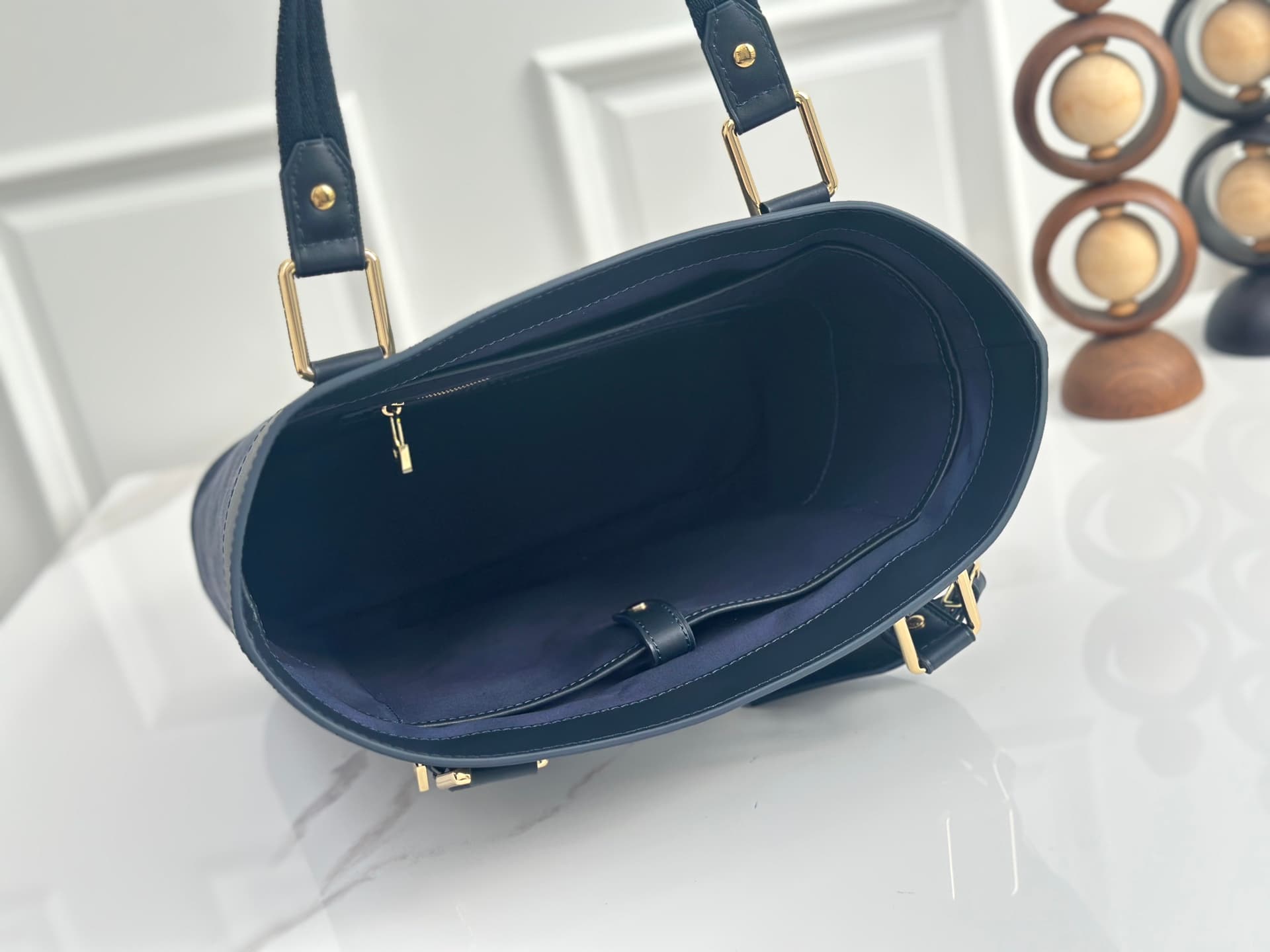Louis Vuitton Monogram Lin Lucille shoulder bag M92679 High