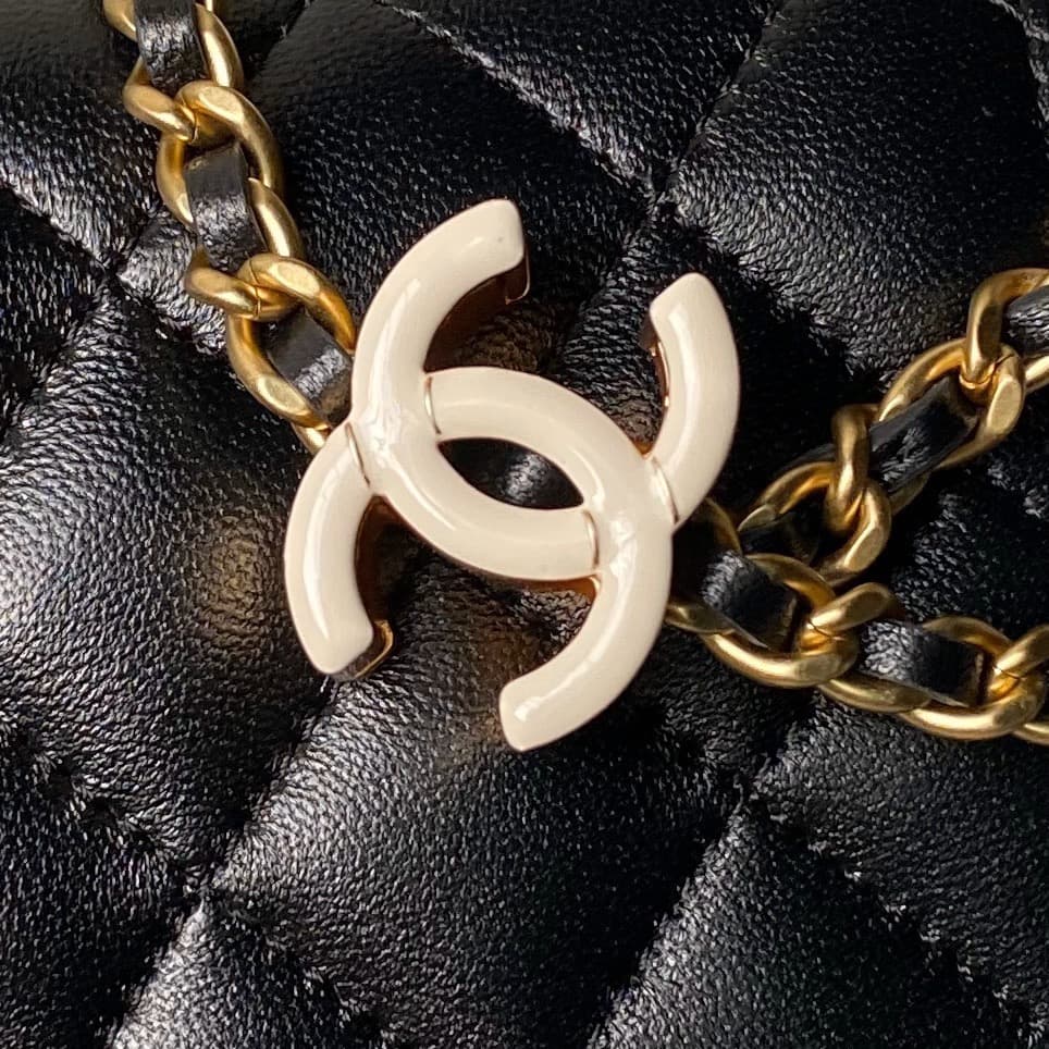 Chanel Wallet On Chain Shiny Lambskin, Enamel, Gold Tone Metal Black A