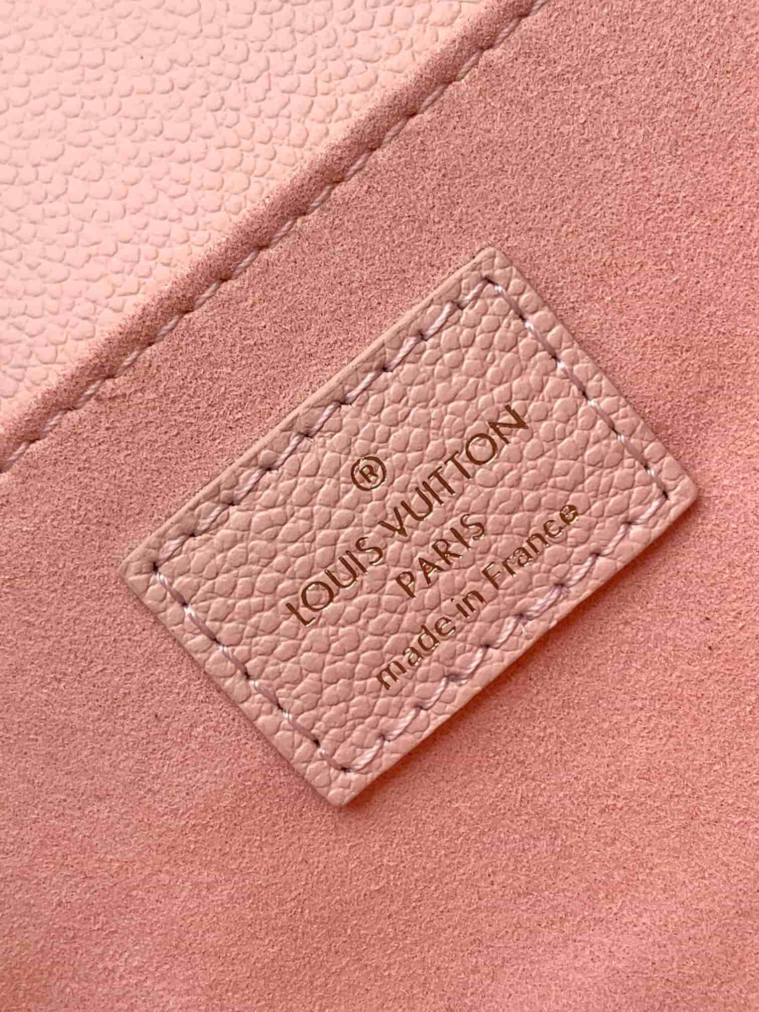 Louis Vuitton POCHETTE MÉTIS EAST WEST Pink Grained cowhide leather M47045 High