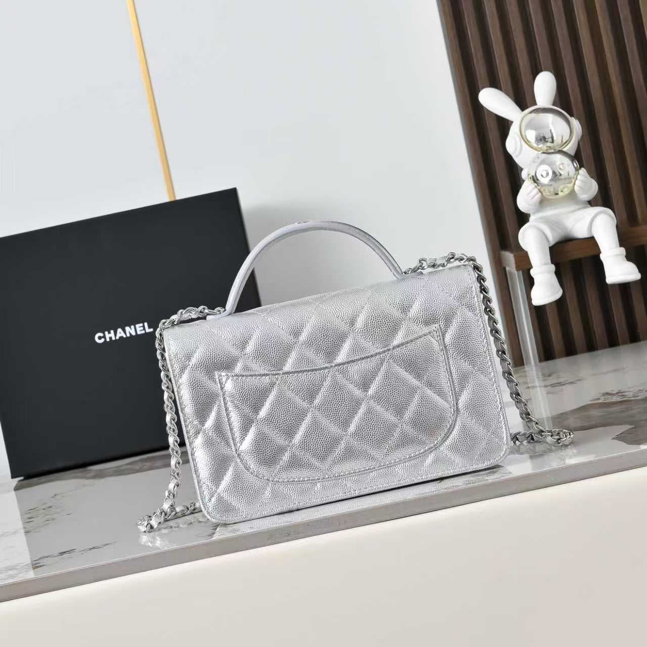 Chanel Wallet on Chain Grained Calfskin & Gold-Tone Metal Silver AP4401 A