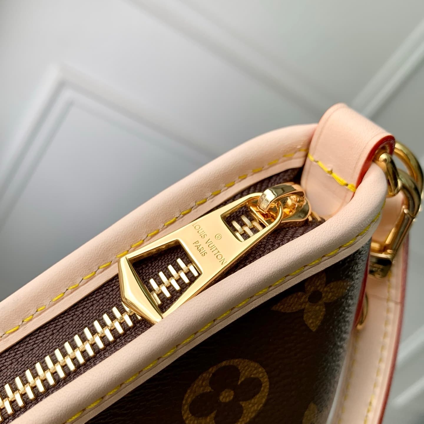 Louis Vuitton Lineup BB Monogram coated canvas M28423 High