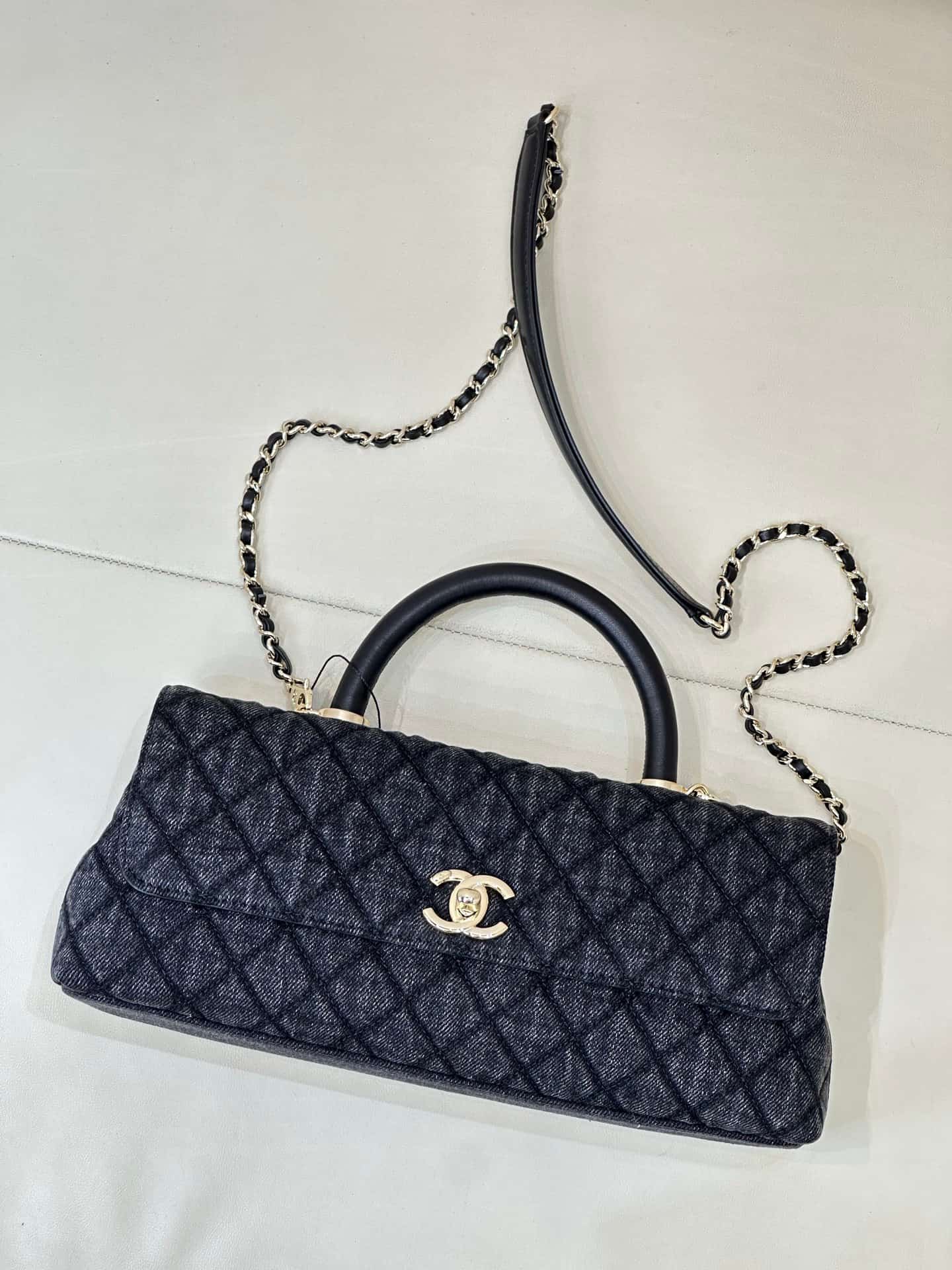 Chanel Maxi Flap Bag with Top Handle Washed Denim& Gold-Tone Metal AS6091 Black TOP
