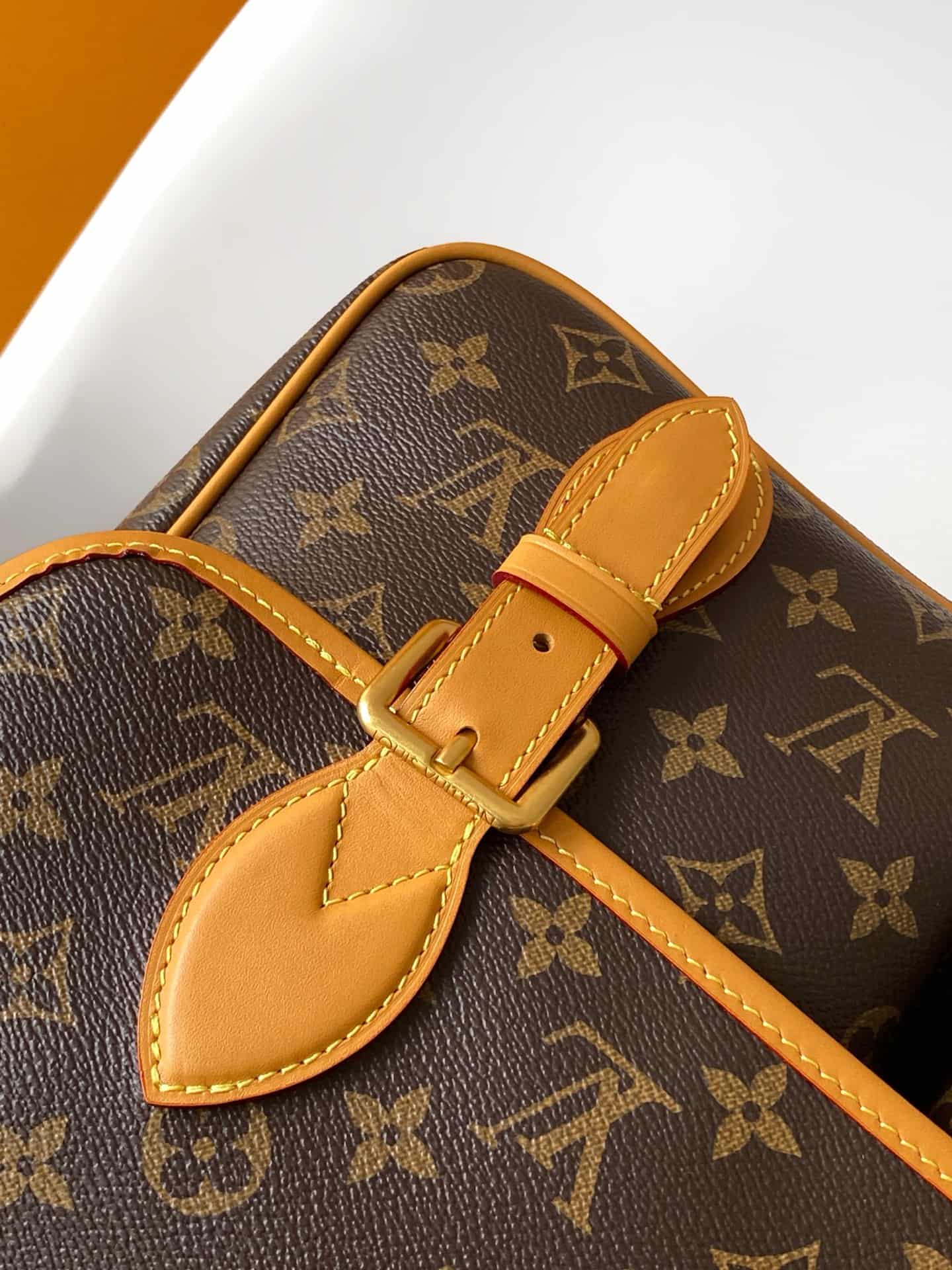 Louis Vuitton Satchel Messenger Monogram coated canvas M14723 High