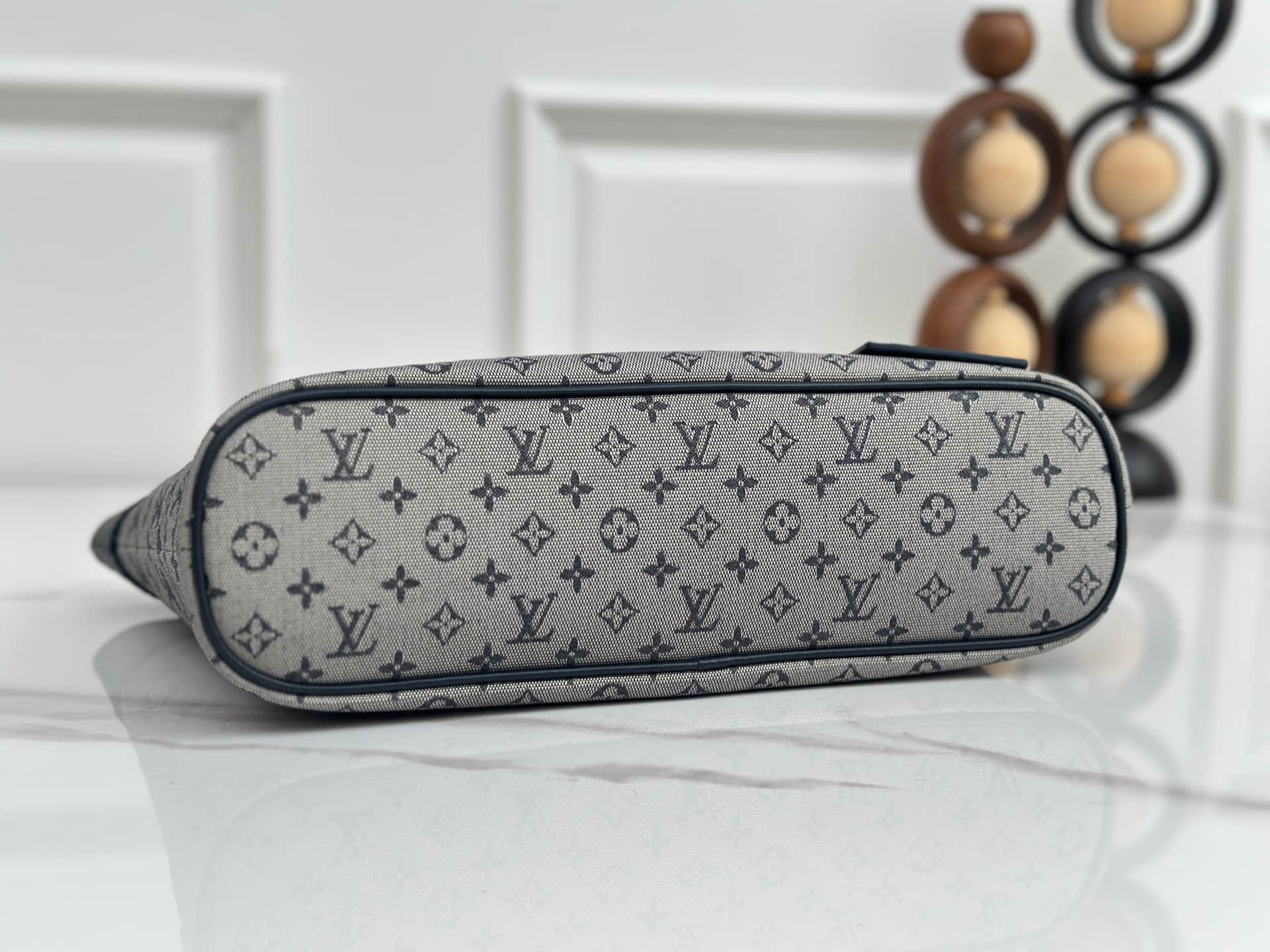 Louis Vuitton Monogram Lin Lucille shoulder bag M92610 High