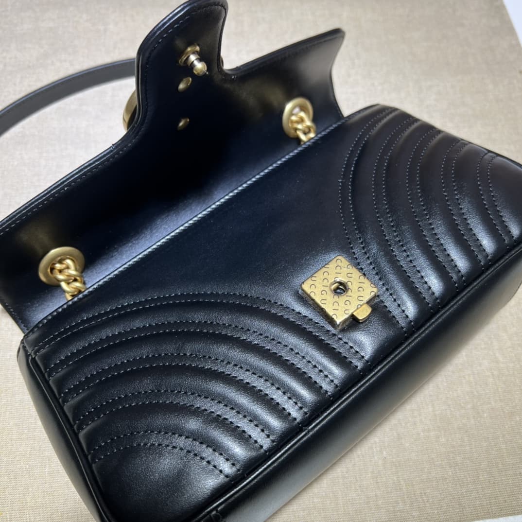 GG Marmont small matelassé shoulder bag 443497 black High