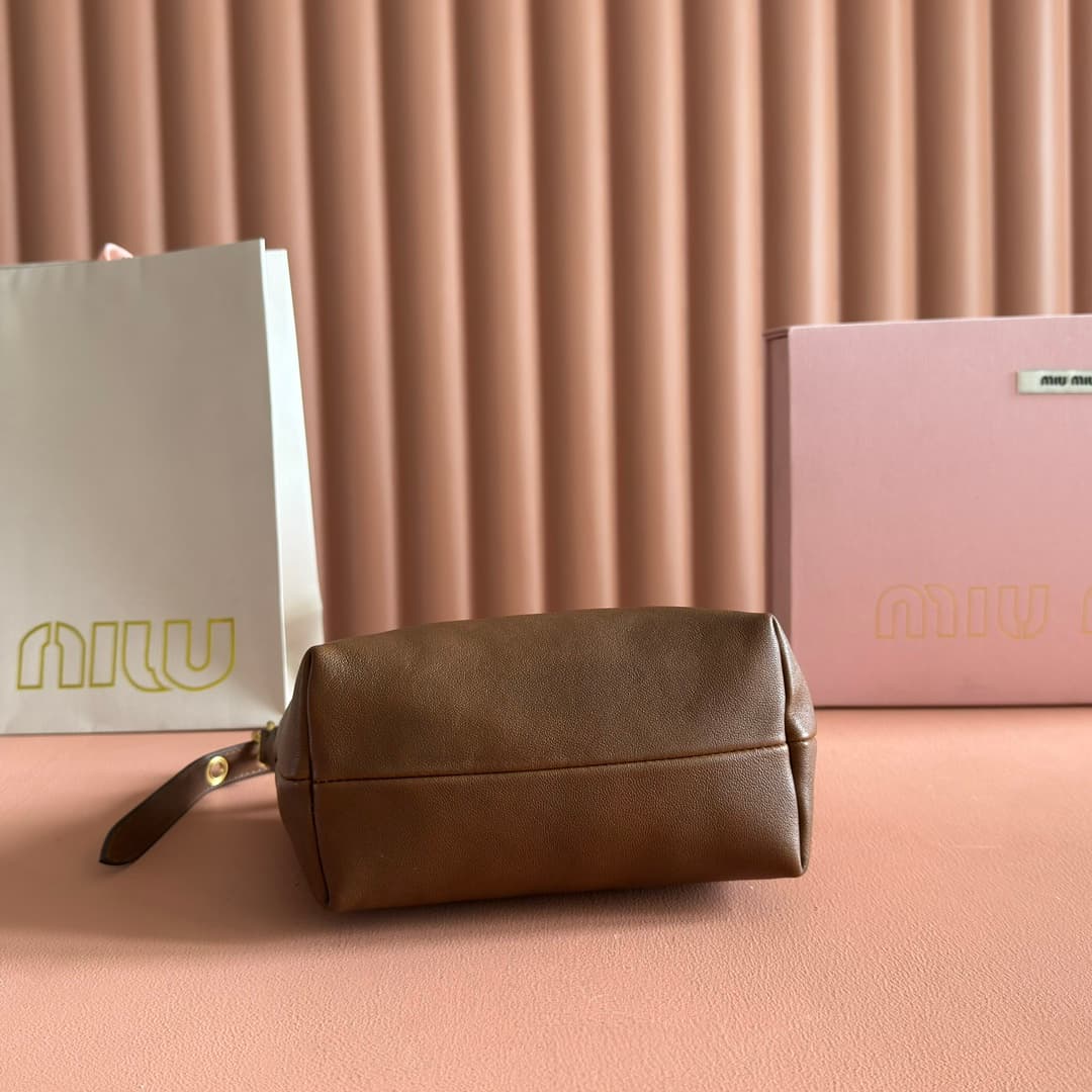 Miu Miu Nappa leather pouch 5NE841 Oak High