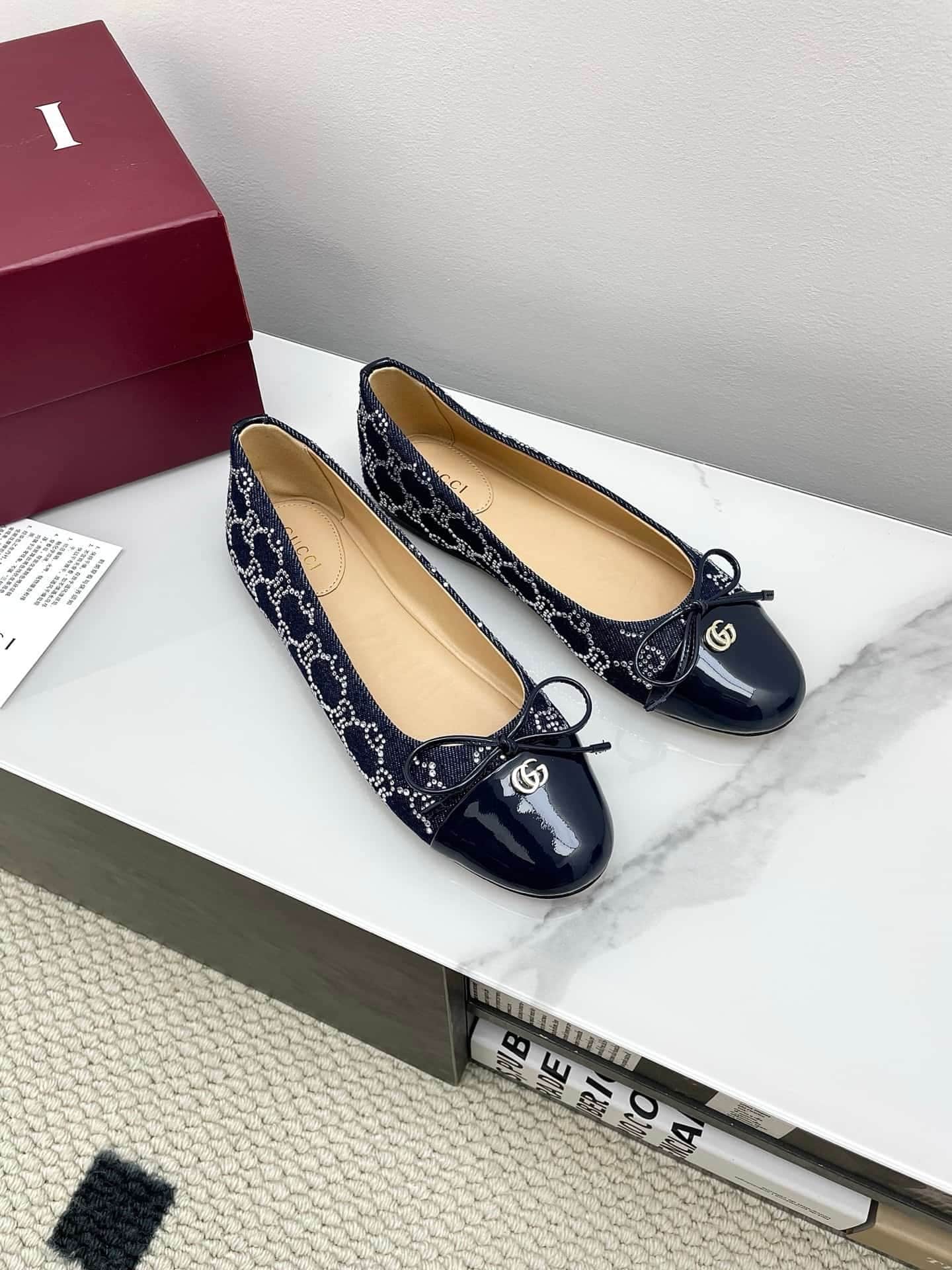 Gucci GG crystal ballet flat Shoes Women