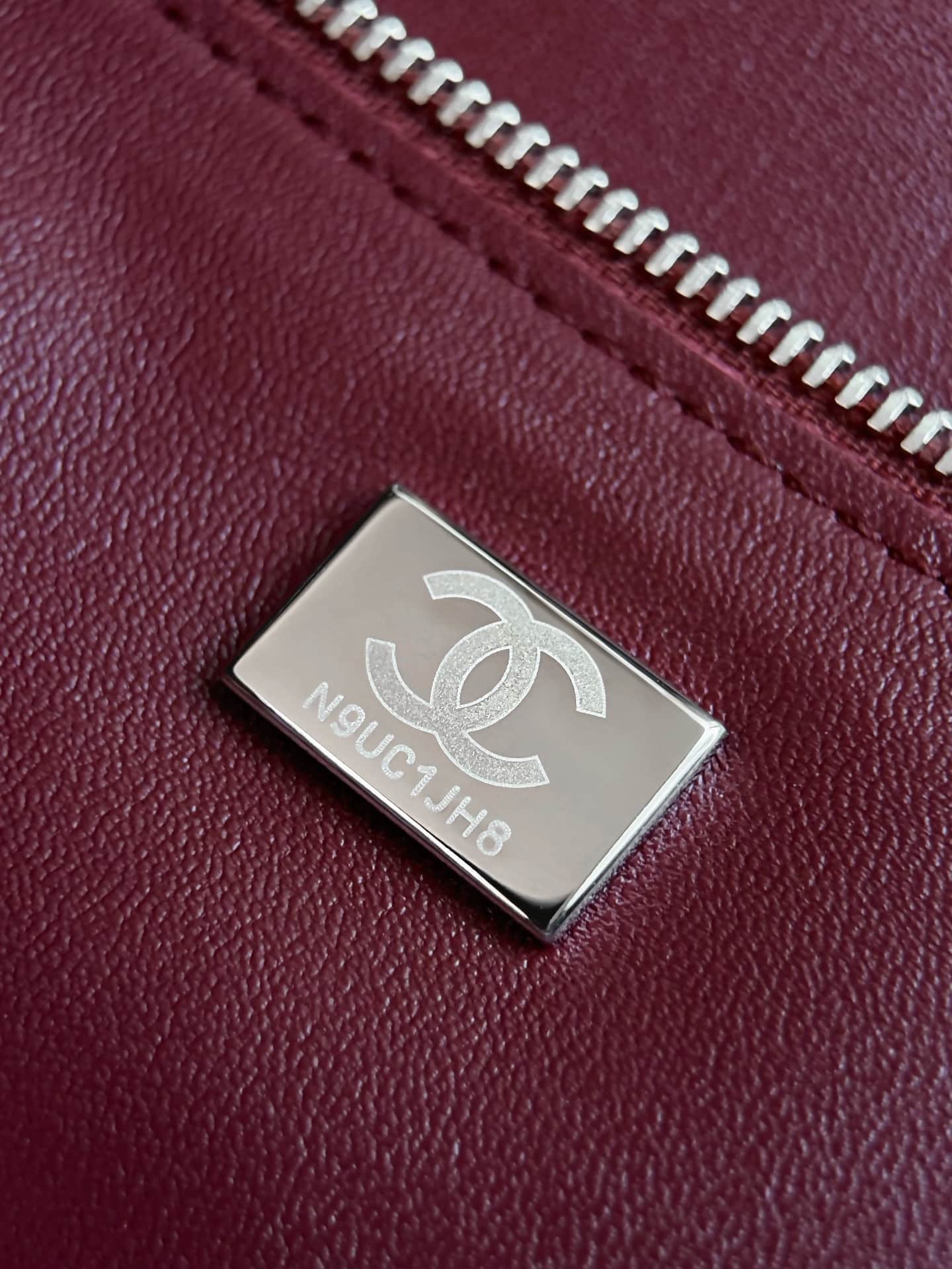 Chanel Maxi Flapbag Grained Calfskin & Silver-Tone Metal Dark Brown AS6231 A