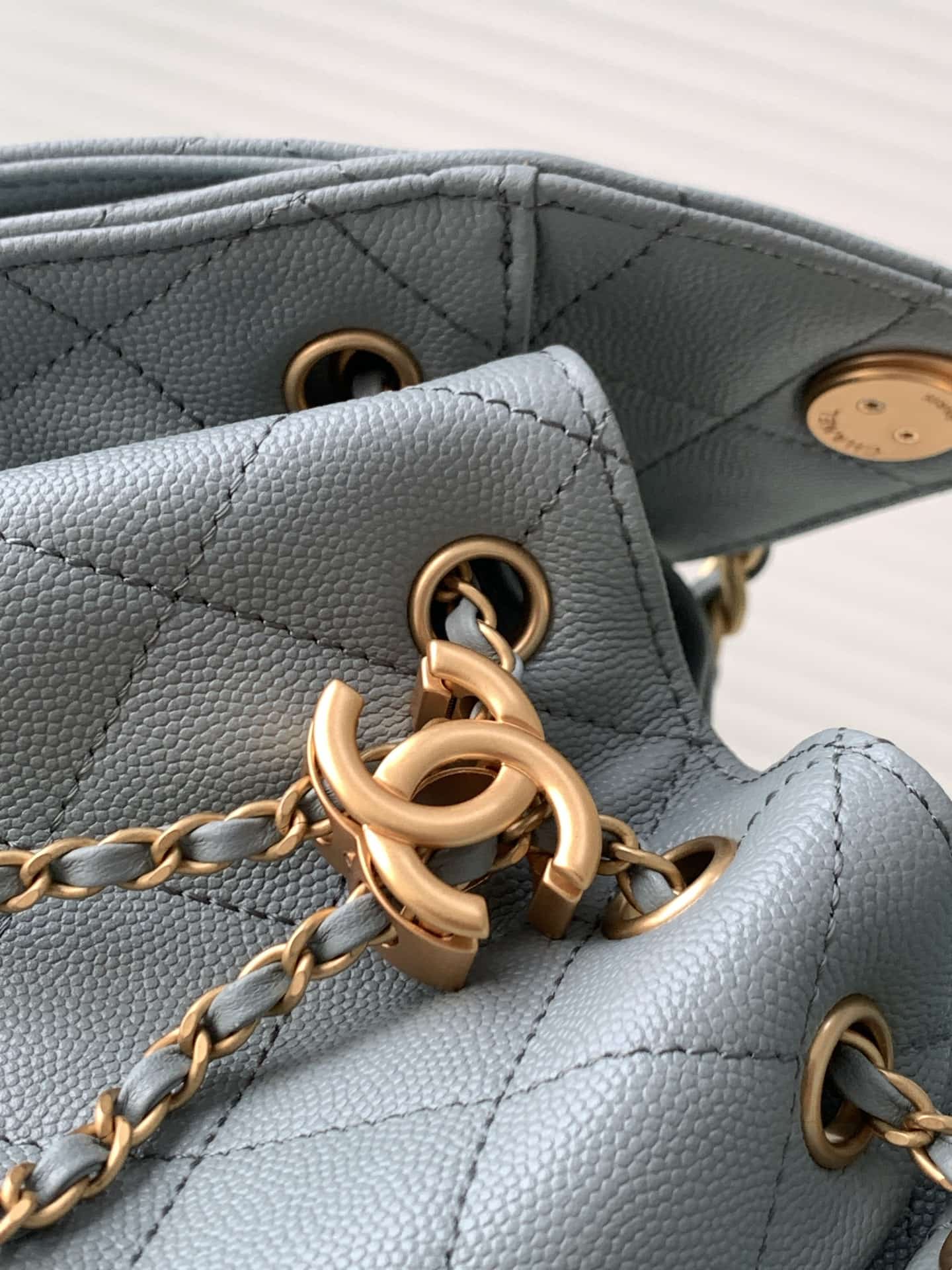 Chanel 25 Mini Hobo handbag AS5631 Grained calfskin & gold-tone metal Blue A