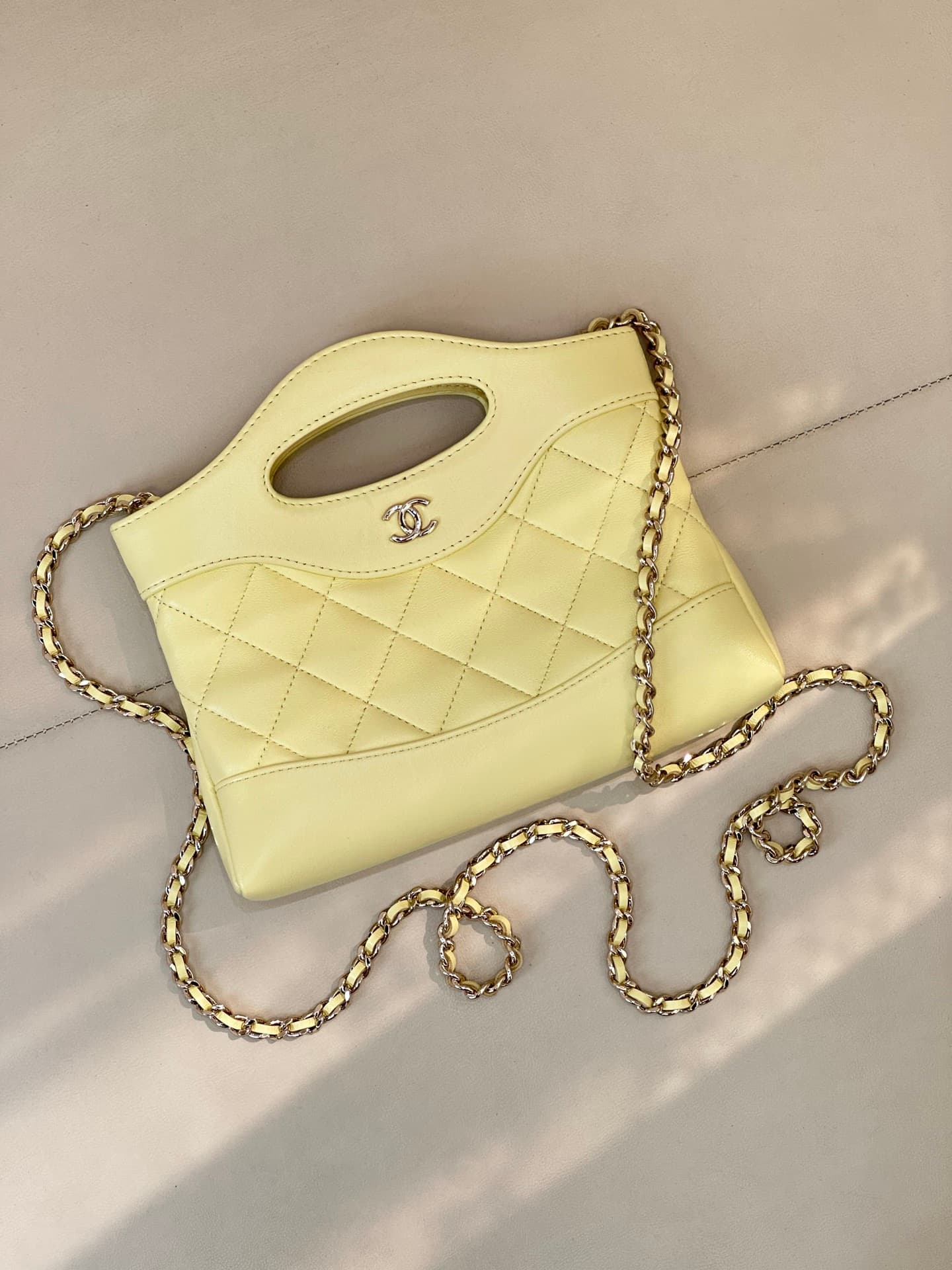 Chanel Clutch with chain Lambskin & Gold-Tone Metal AP3656 Light Yellow TOP