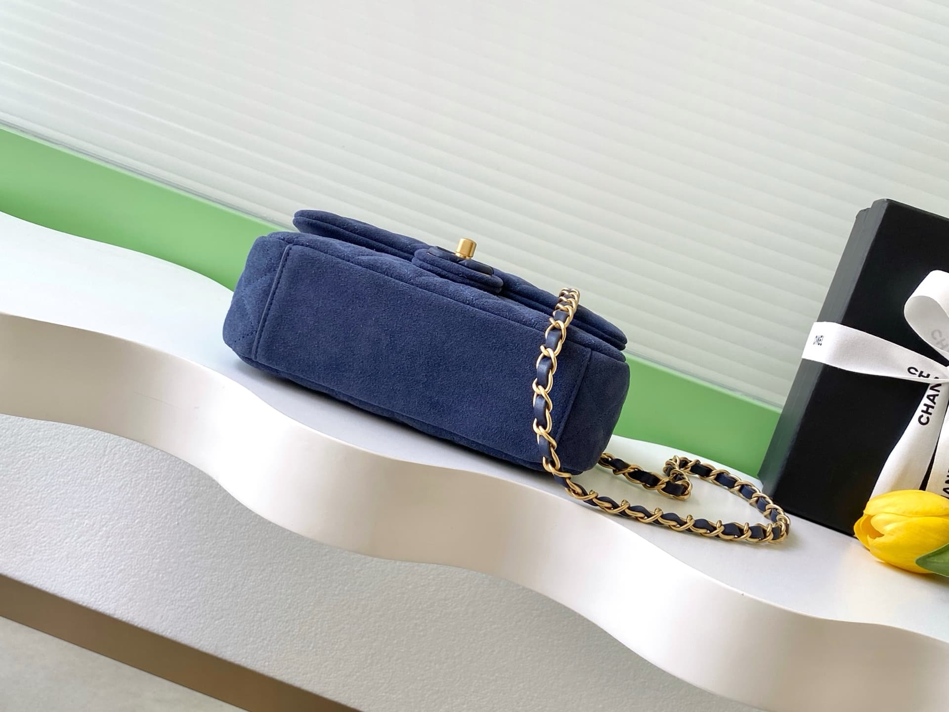Chanel Classic Flap bag in Navy Blue Suede & Gold-Tone Metal AS5989 A