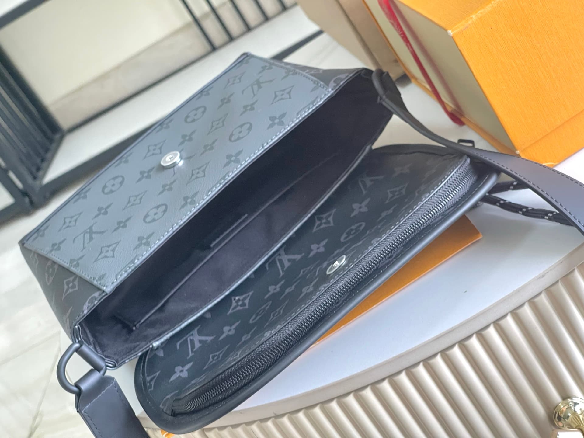 Louis Vuitton Pulse Messenger Monogram Eclipse Reverse coated canvas M12681 TOP