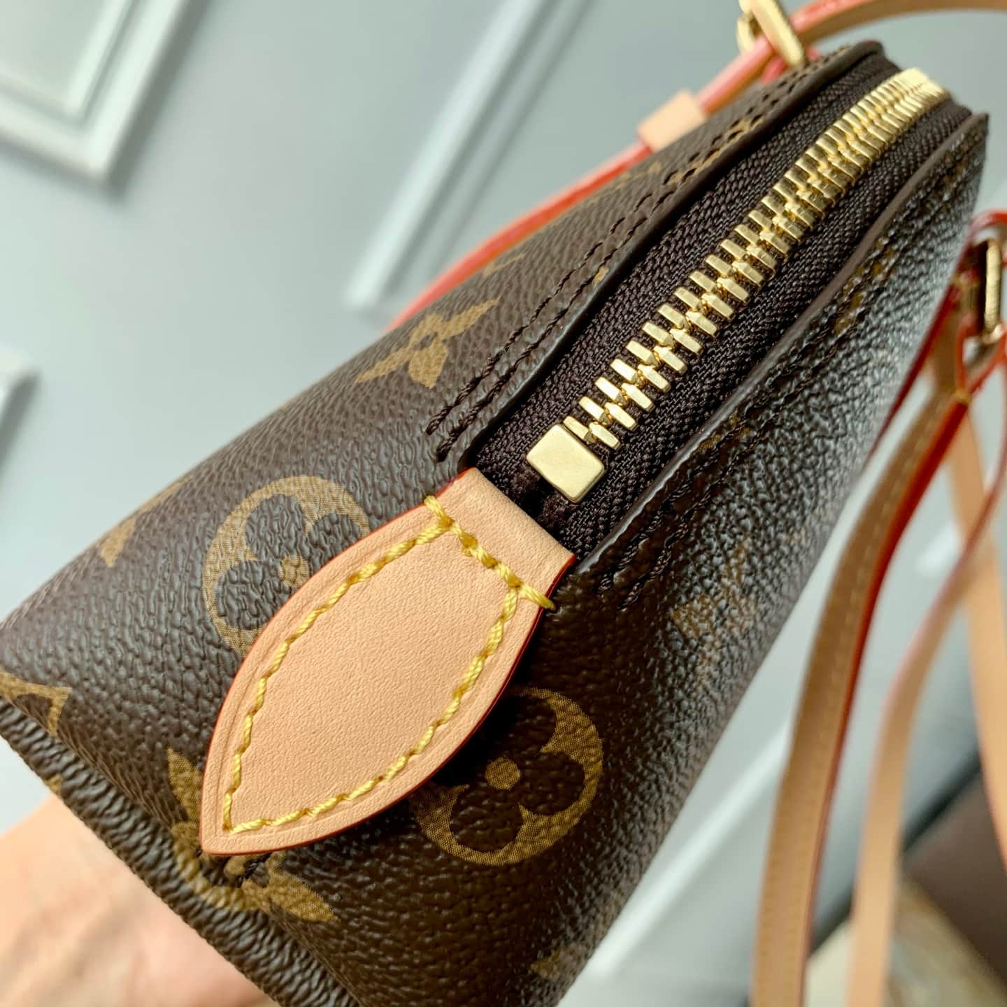 Louis Vuitton Squire East West bag Monogram M28953 High