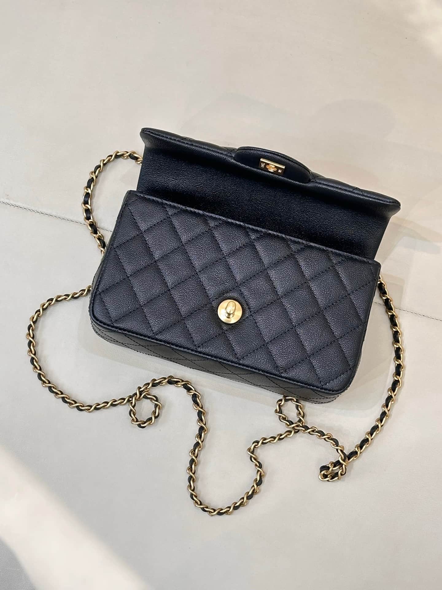 Chanel Mini Classic Handbag Grained Shiny Calfskin & Gold-Tone Metal AS2431 black TOP
