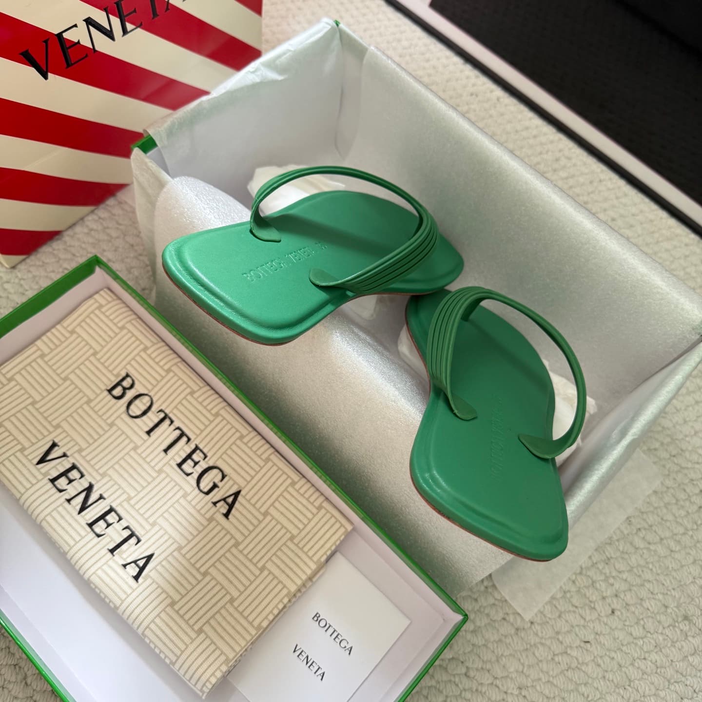 Bottega Veneta Sampieri Flat Thong Sandals Women Men