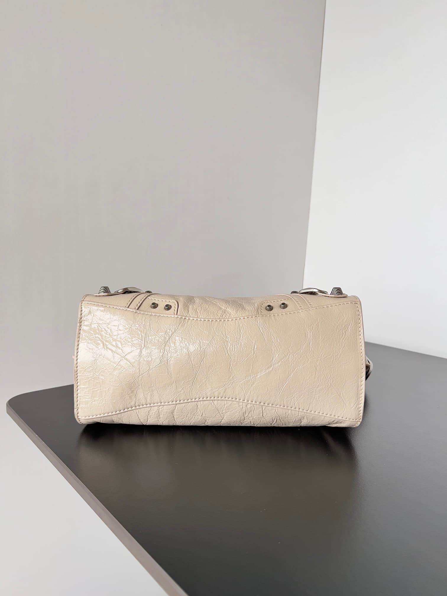 Balenciaga Small Neo Cagole City bag in beige lambskin leather High