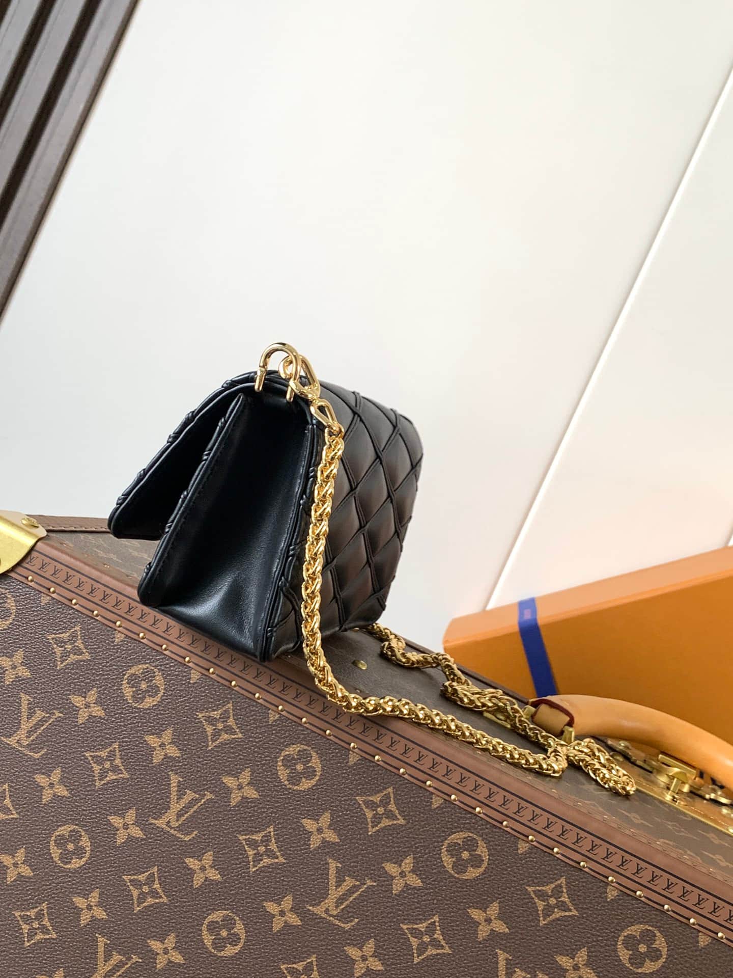 Louis Vuitton Wallet On Chain GO-14 Black Lambskin leather M13139 High