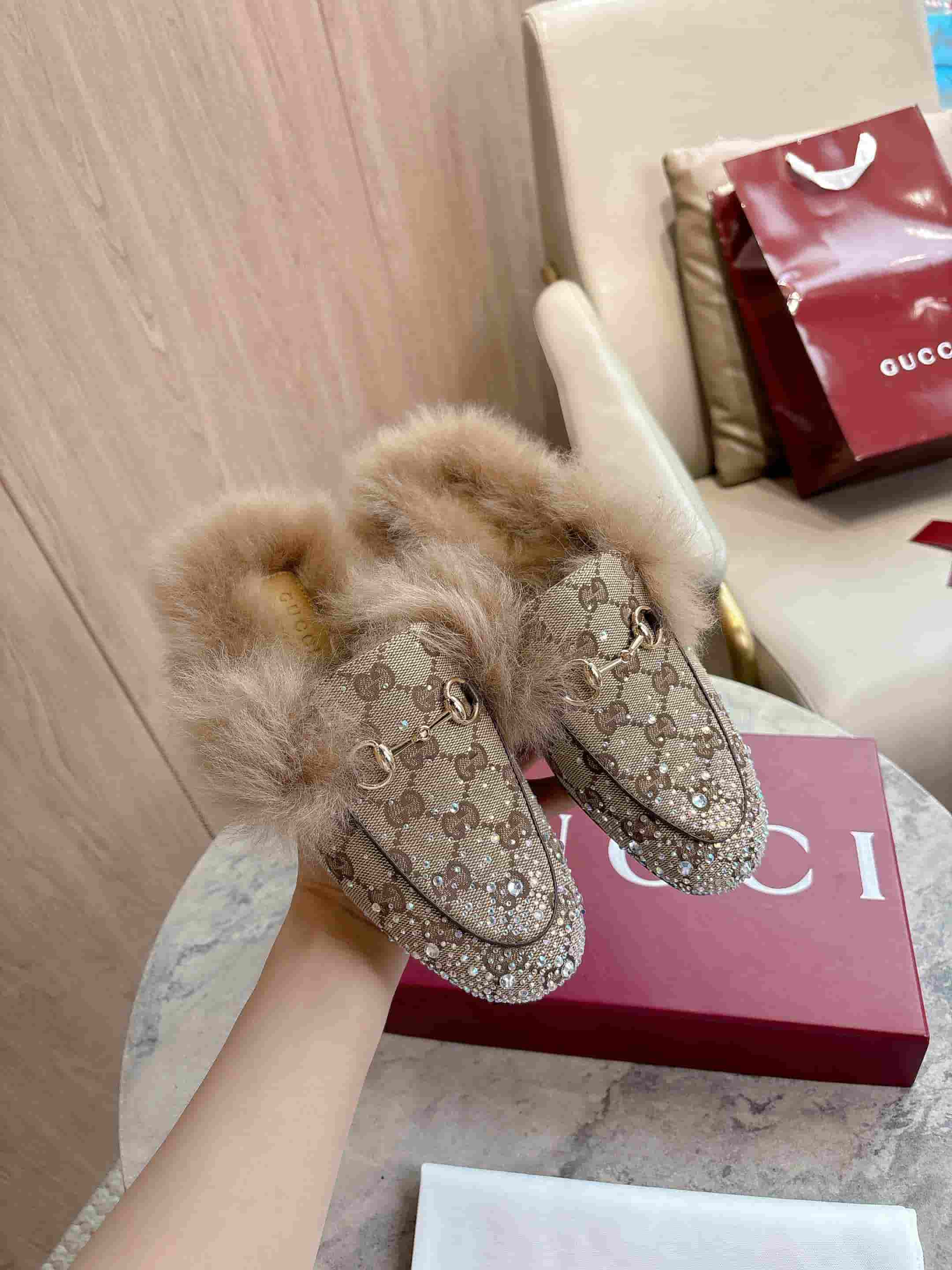 Gucci Women's Princetown slipper with crystal Horsebit in beige