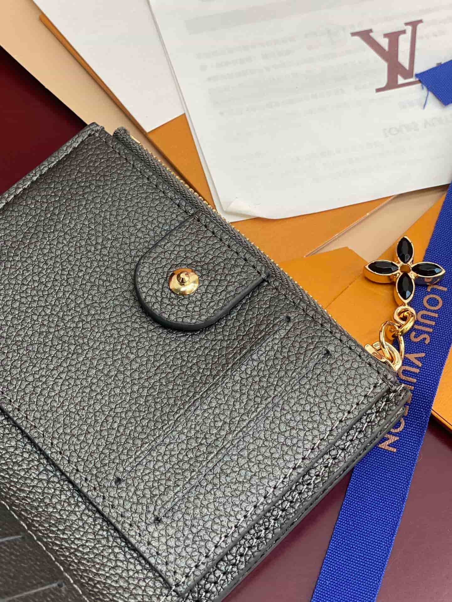 Louis Vuitton Lisa Wallet Embossed supple grained cowhide leather M12536 Gun Metal High