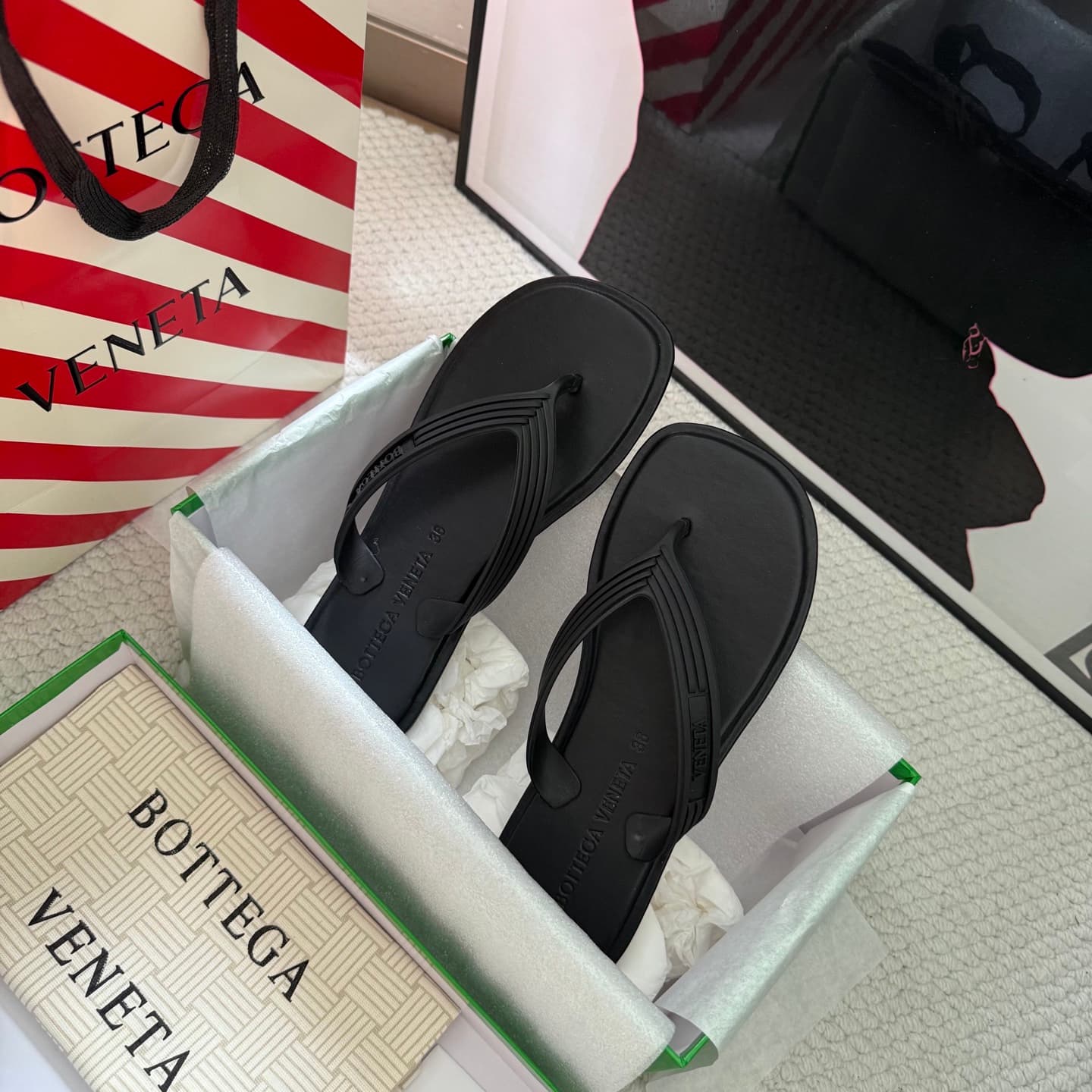 Bottega Veneta Sampieri Flat Thong Sandals Women Men