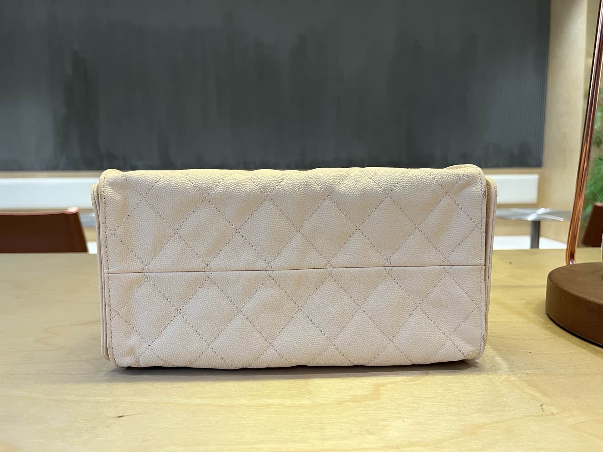 Chanel 25 Small Hobo handbag AS5293 Grained Calfskin & Gold-tone Metal Cream A
