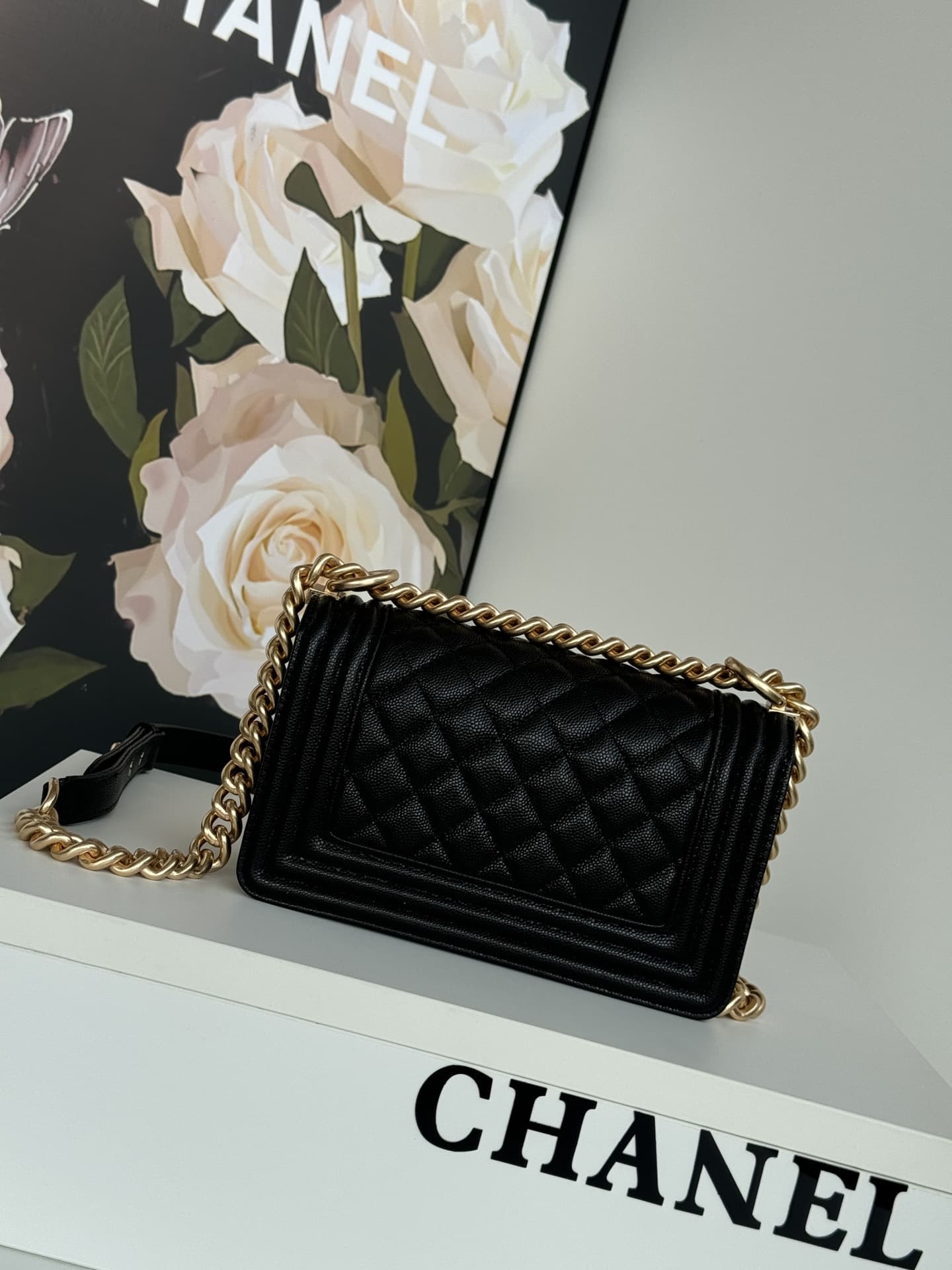 SMALL BOY Chanel HANDBAG Grained Calfskin Black Matt-Gold Metal High