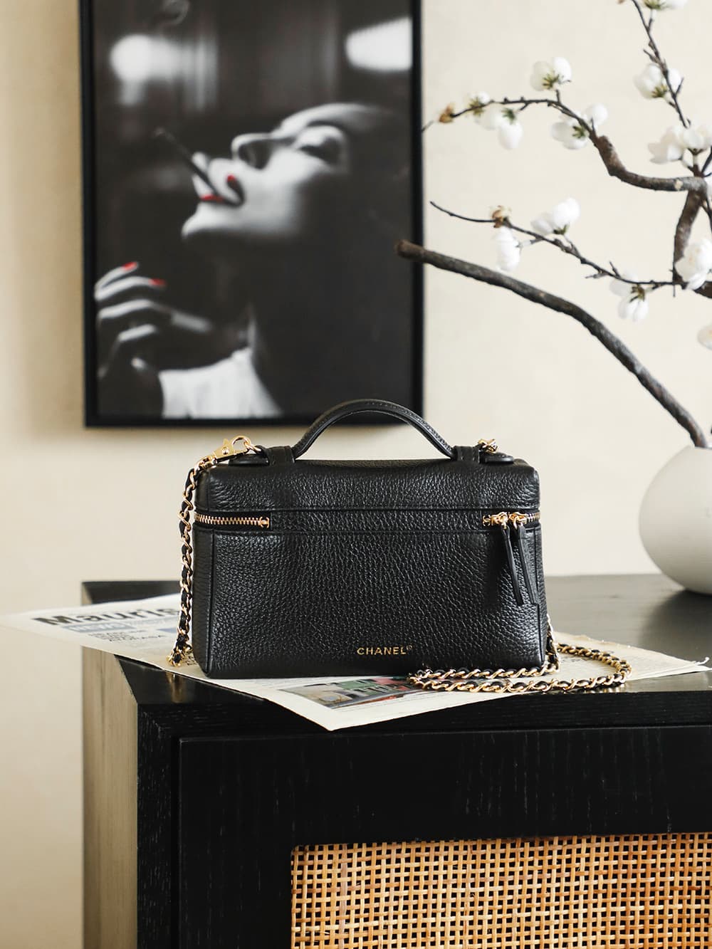 Chanel Small Vanity with chain Grained Calfskin & Gold-Tone Metal Black AP5346 A