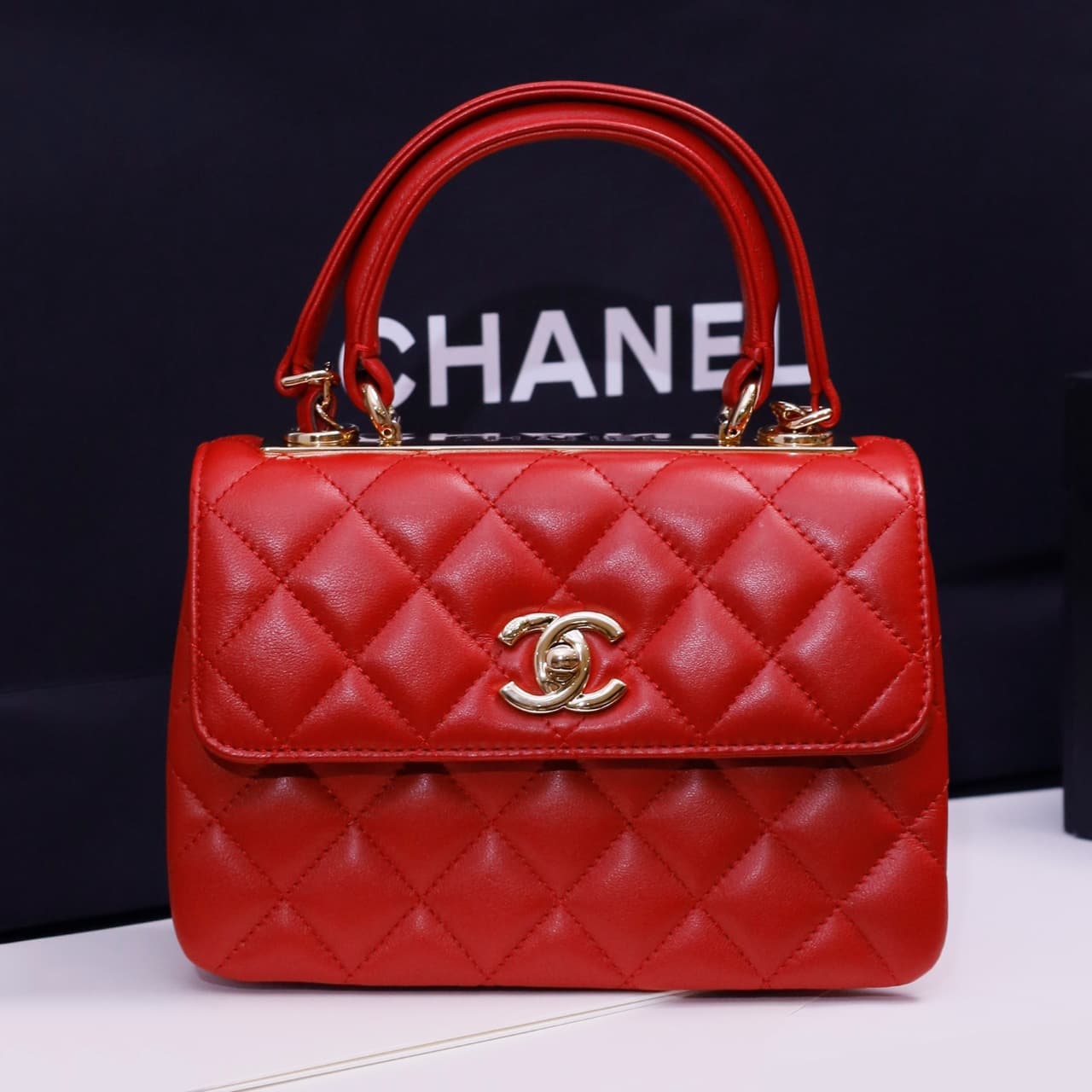 Chanel MINI FLAP BAG WITH TOP HANDLE AS4654 Lambskin &Gold-Tone Metal Red A