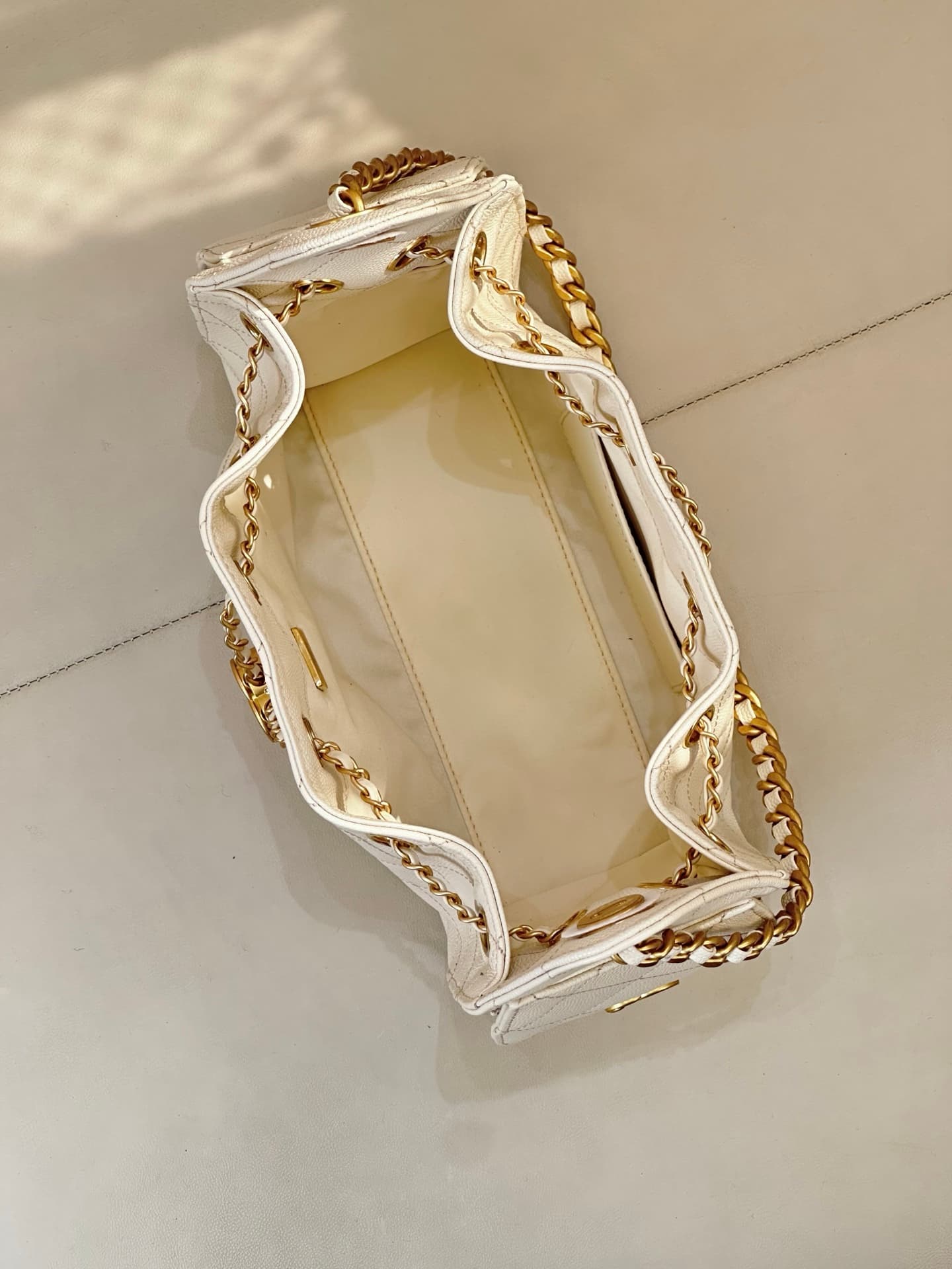 CHANEL 25 Mini Handbag AS5631 Grained Calfskin & Gold-tone Metal Cream TOP