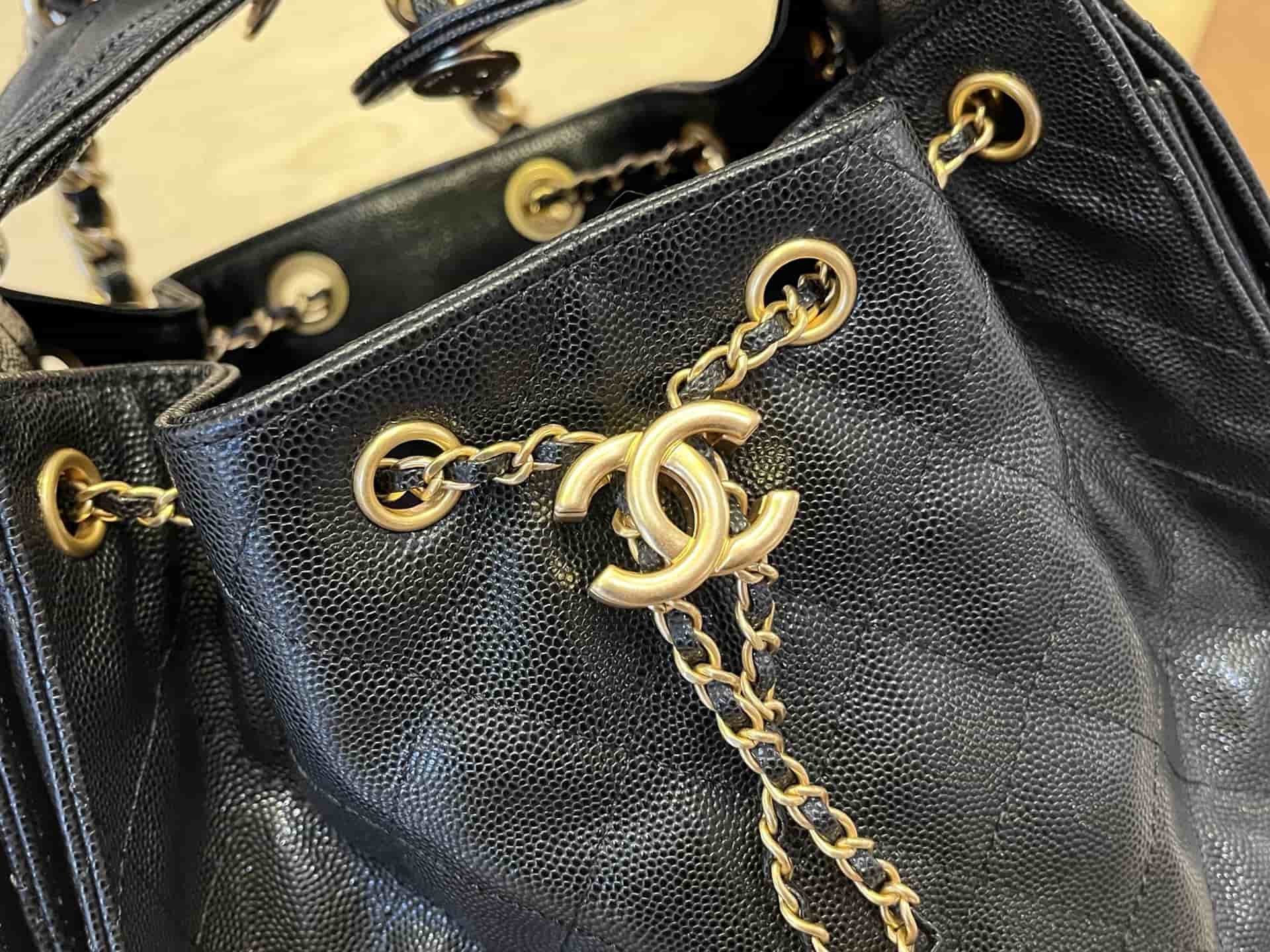 Chanel 25 Small Hobo handbag AS5293 Grained Calfskin & Gold-tone Metal Black A