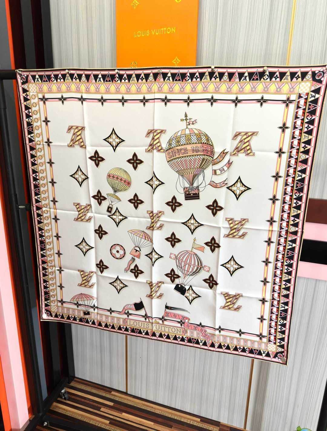 Louis Vuitton 
