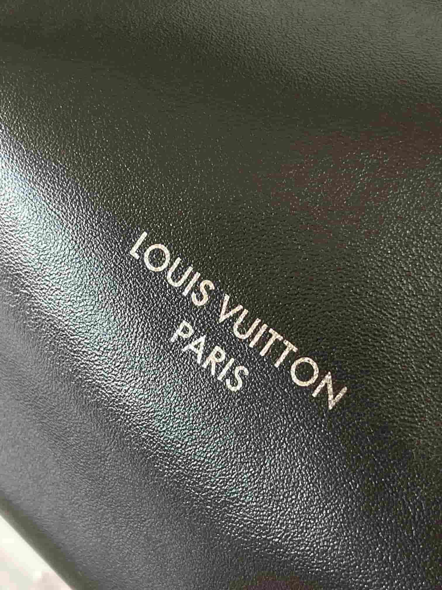 Louis Vuitton CarryAll Travel Bag Black Calf leather M15175 TOP