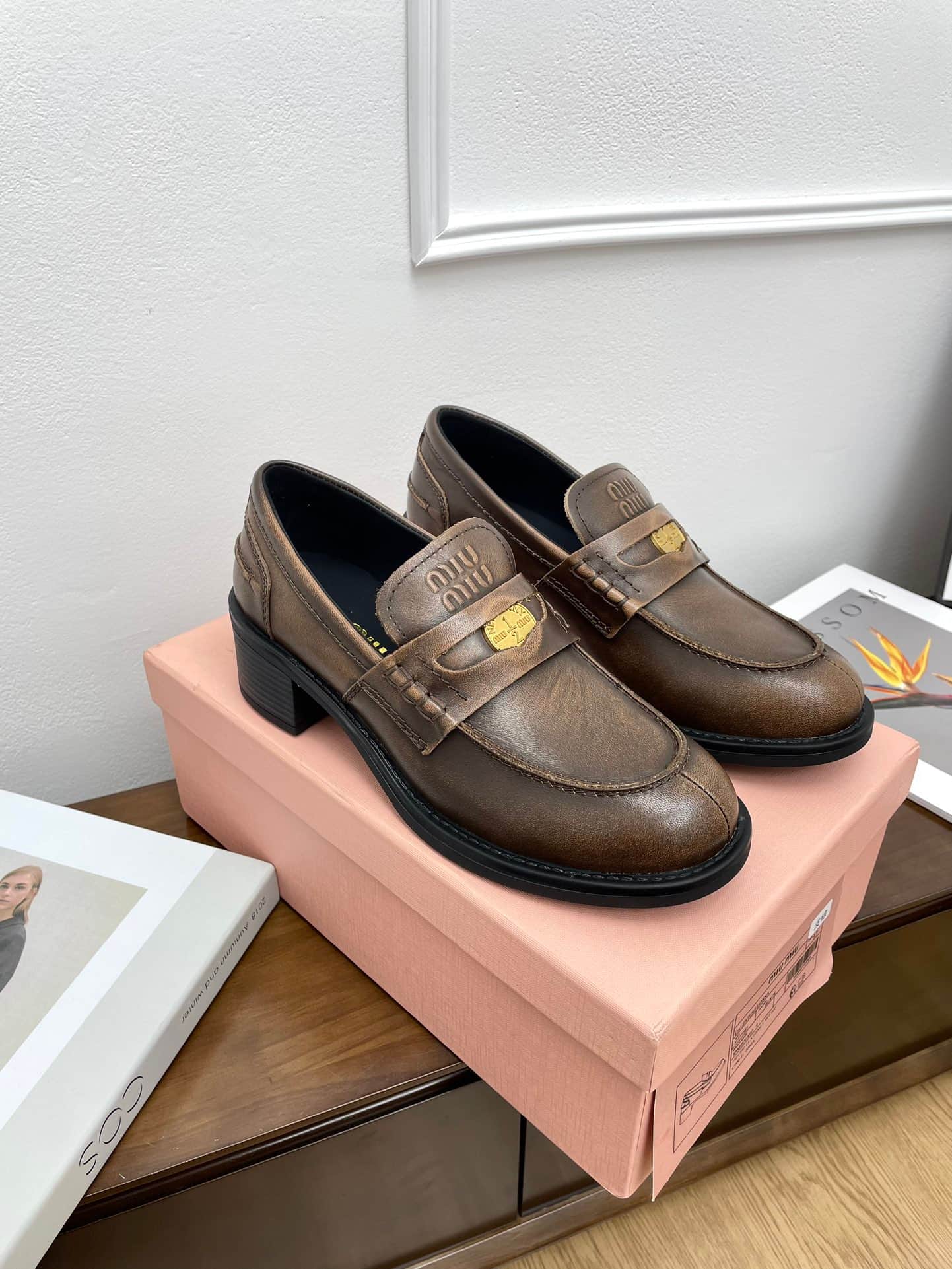Miu Miu plaque Leather Loafer Shoes Women